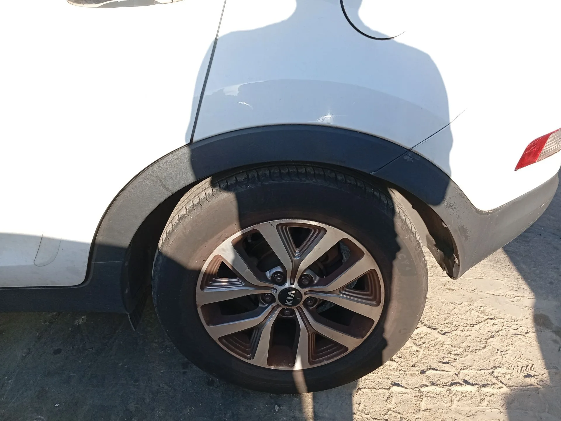 Aletin Trasero Izquierdo para Kia Sportage Iii (Sl)