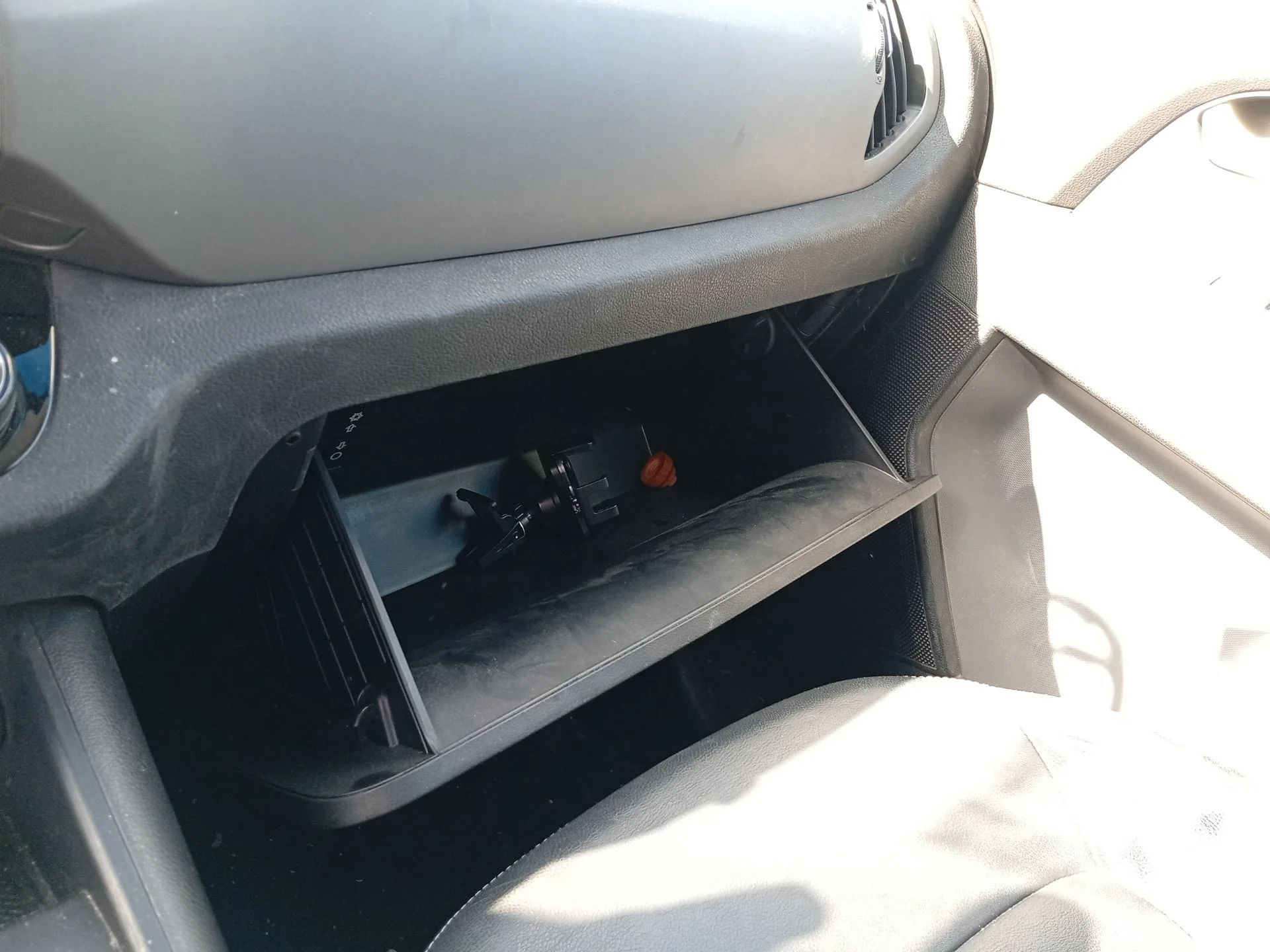 Guantera para Kia Sportage Iii (Sl)