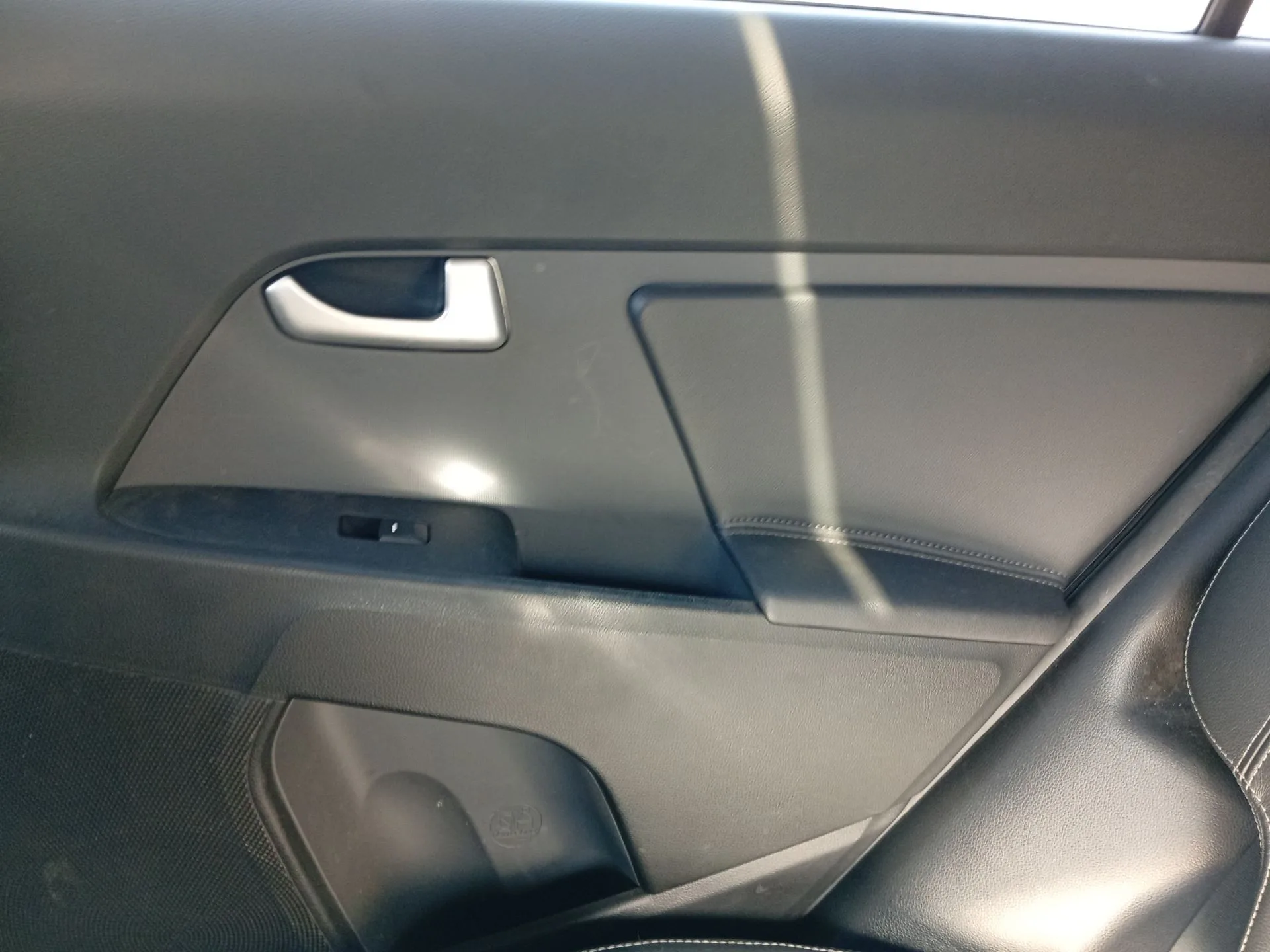 Guarnecido Puerta Trasera Derecha para Kia Sportage Iii (Sl)