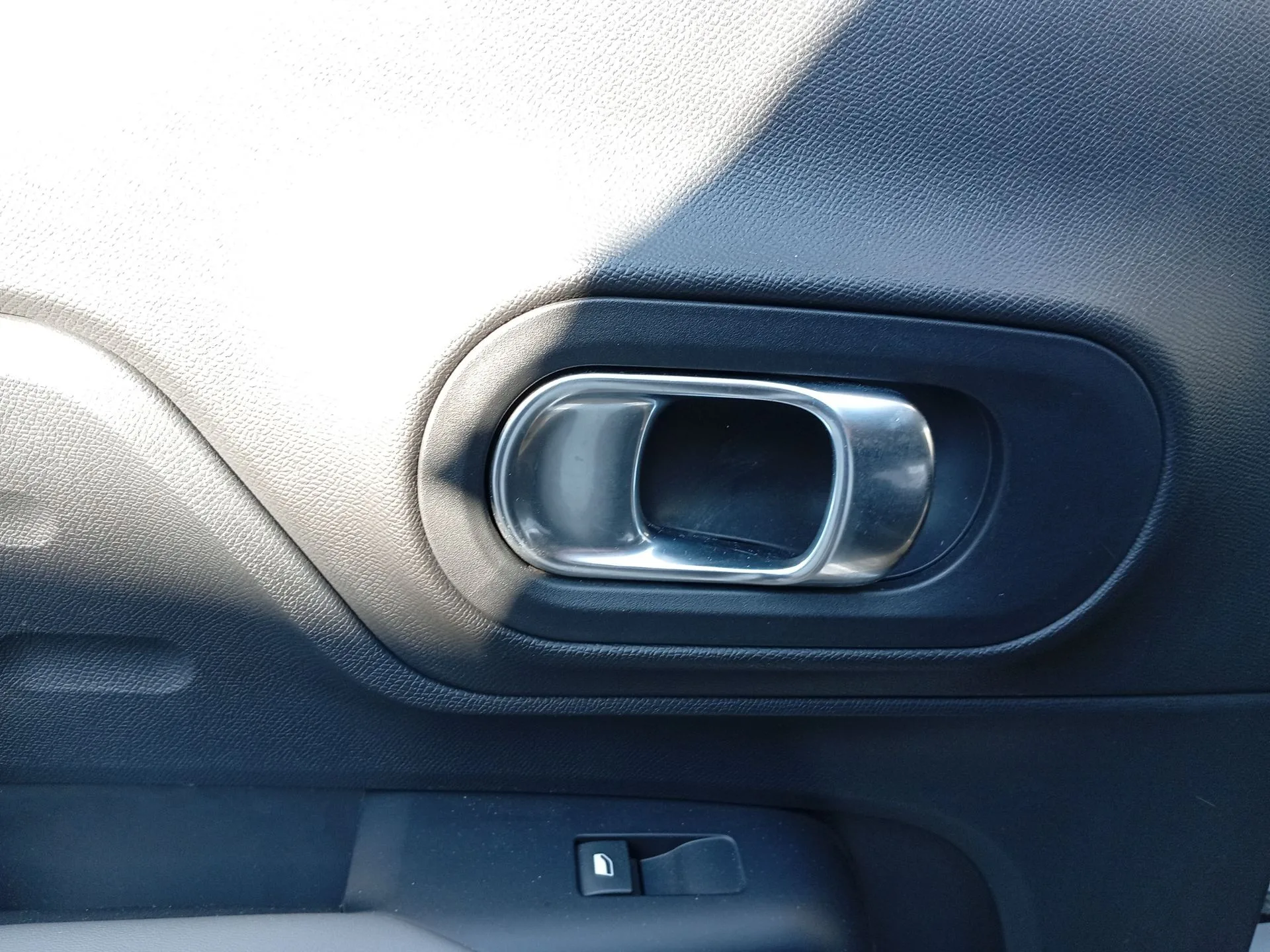 Maneta Interior Trasera Izquierda para Citroën C5 Aircross (Ac_, Aj_, Ar_, A4_)
