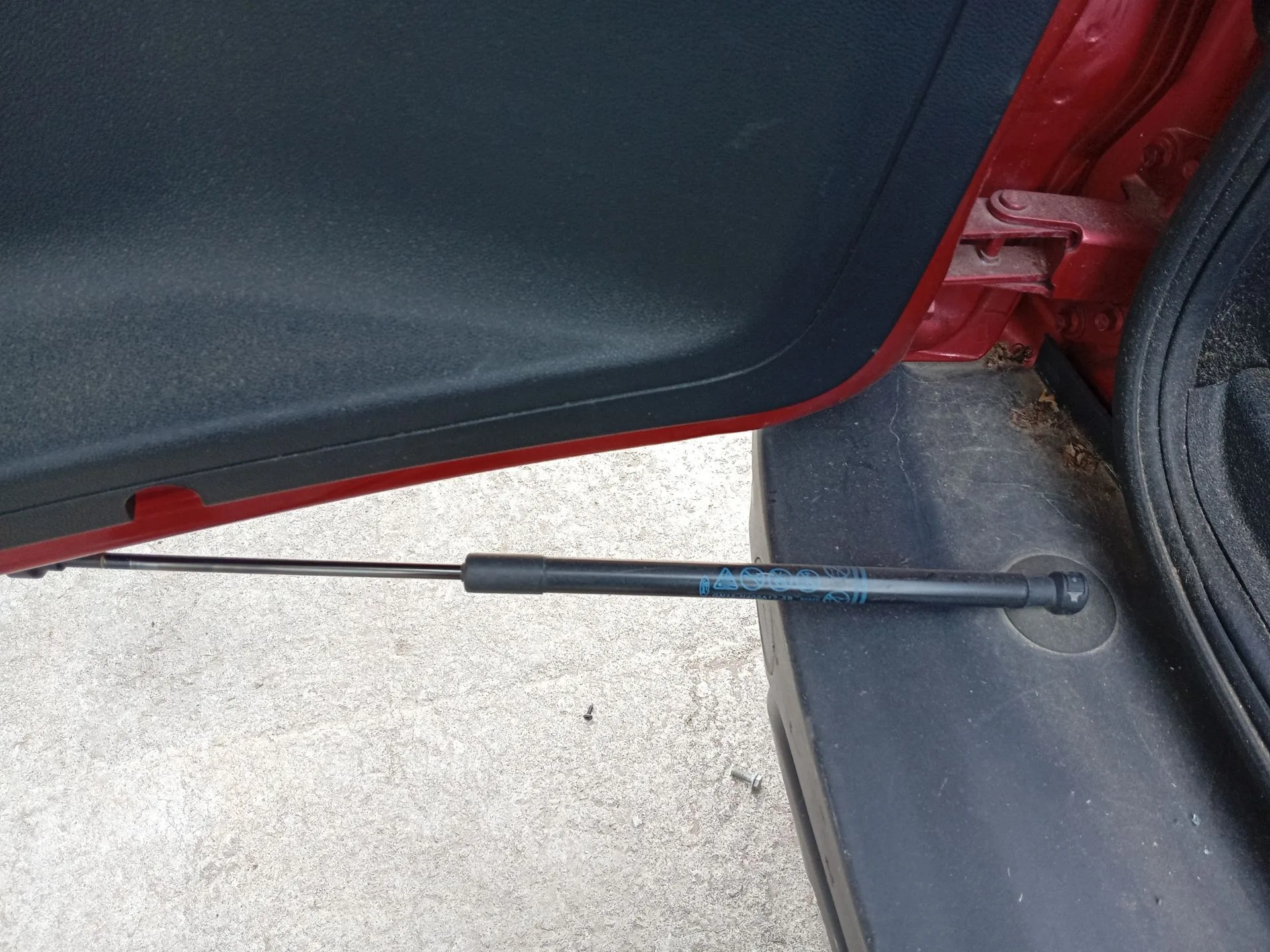 Amortiguadores Maletero / Porton para Ford Ecosport