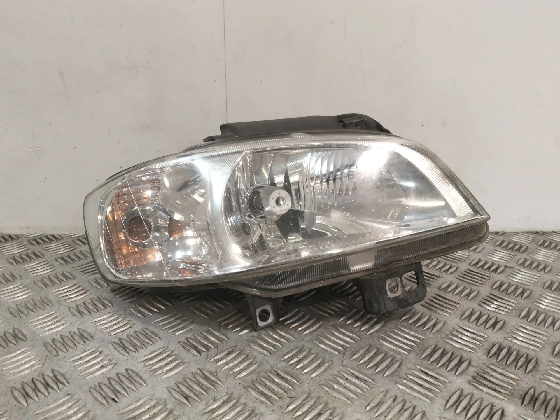 Faro Derecho para Seat Ibiza Ii (6K1)