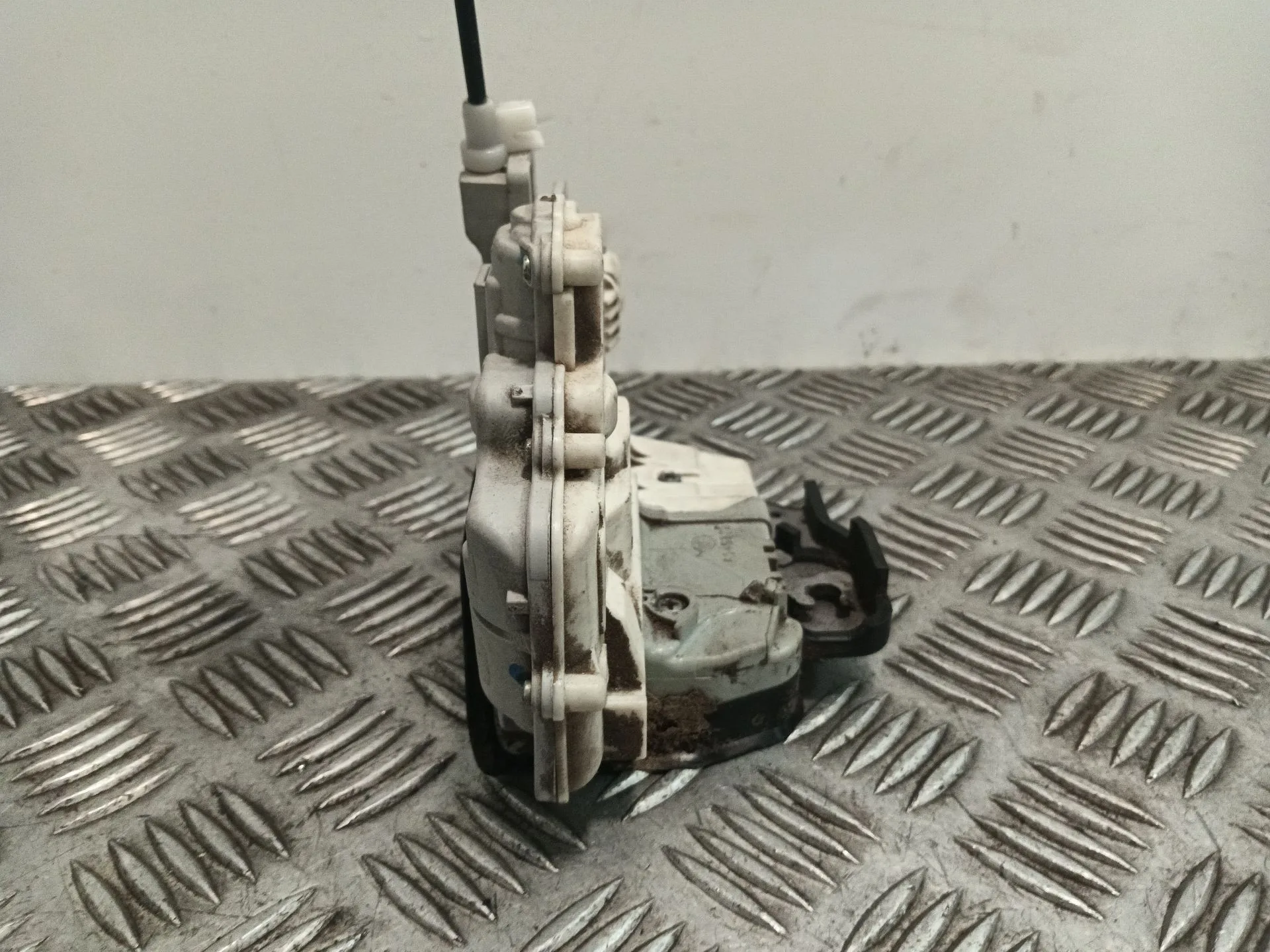 Cerradura Puerta Delantera Derecha para Seat Exeo St (3R5)(2009>)