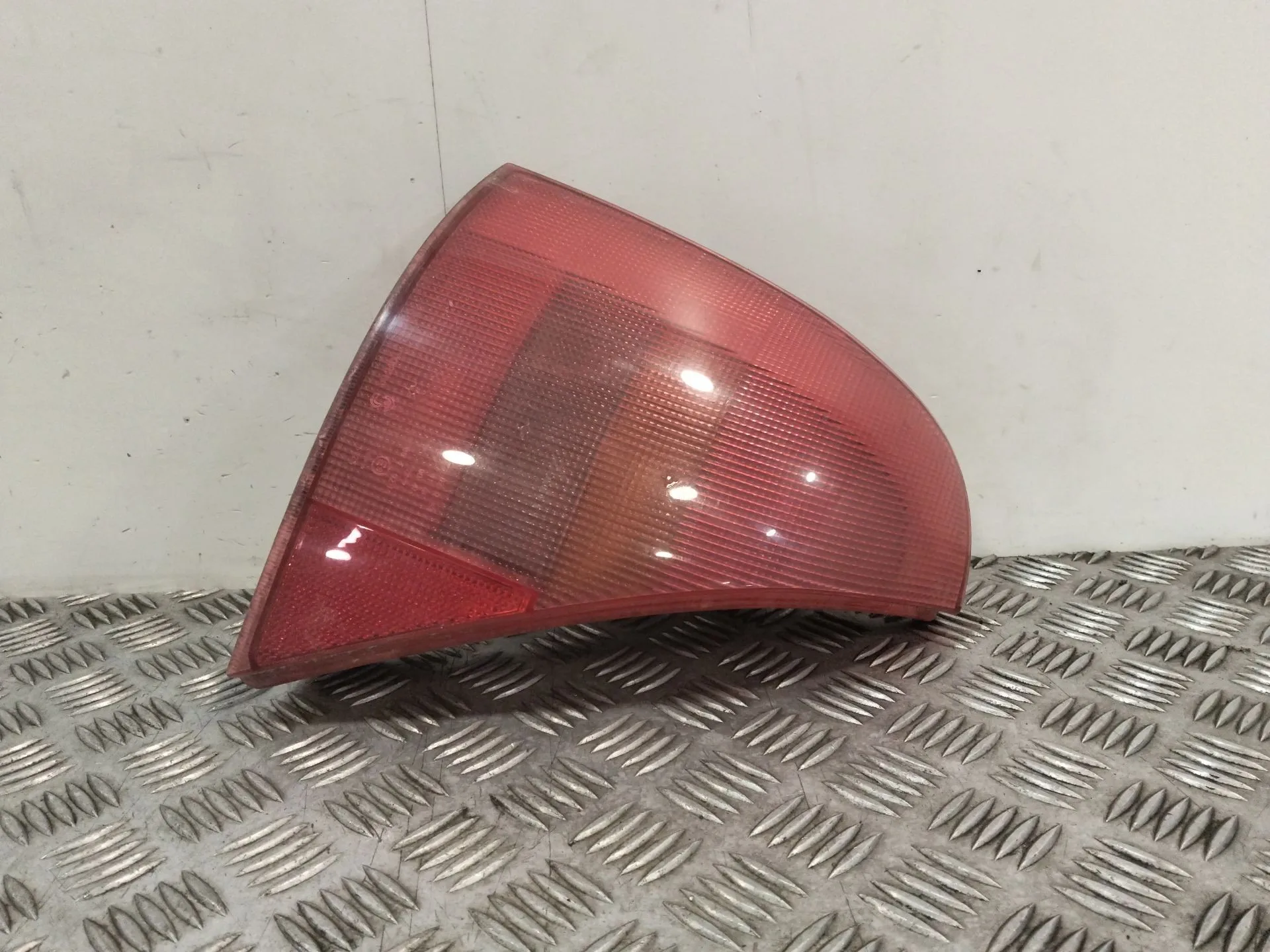 Piloto Trasero Izquierdo para Renault Clio Ii (Bb_, Cb_)