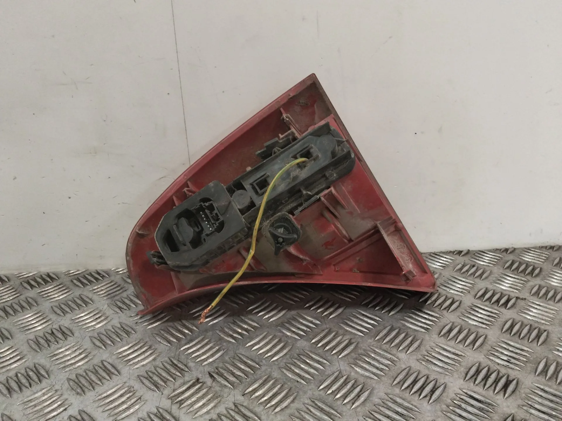 Piloto Trasero Izquierdo para Renault Clio Ii (Bb_, Cb_)
