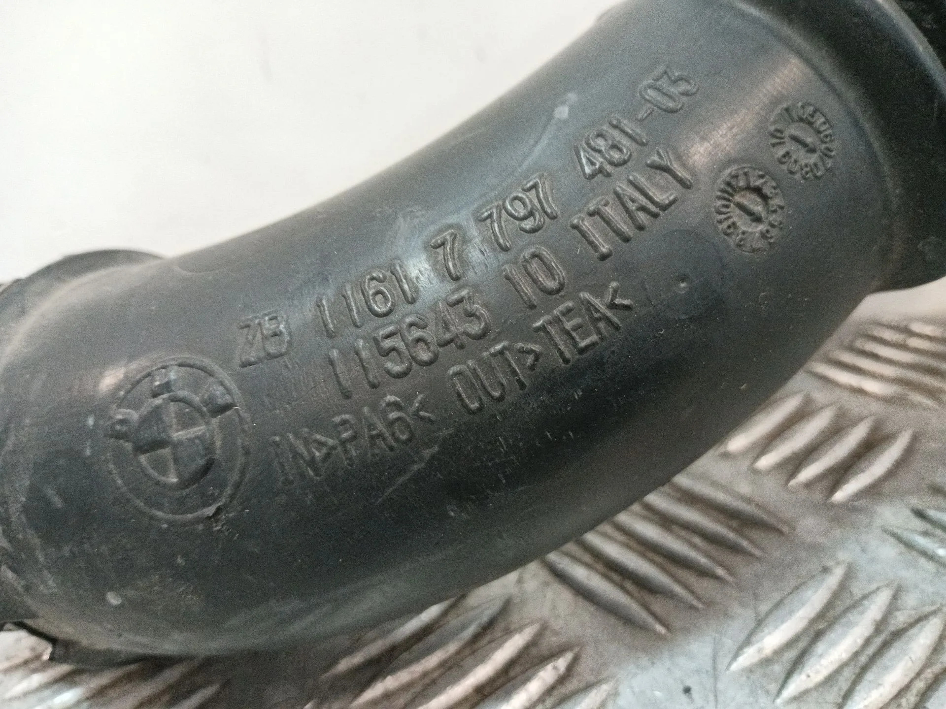 Tubo para Bmw 1 (E81)