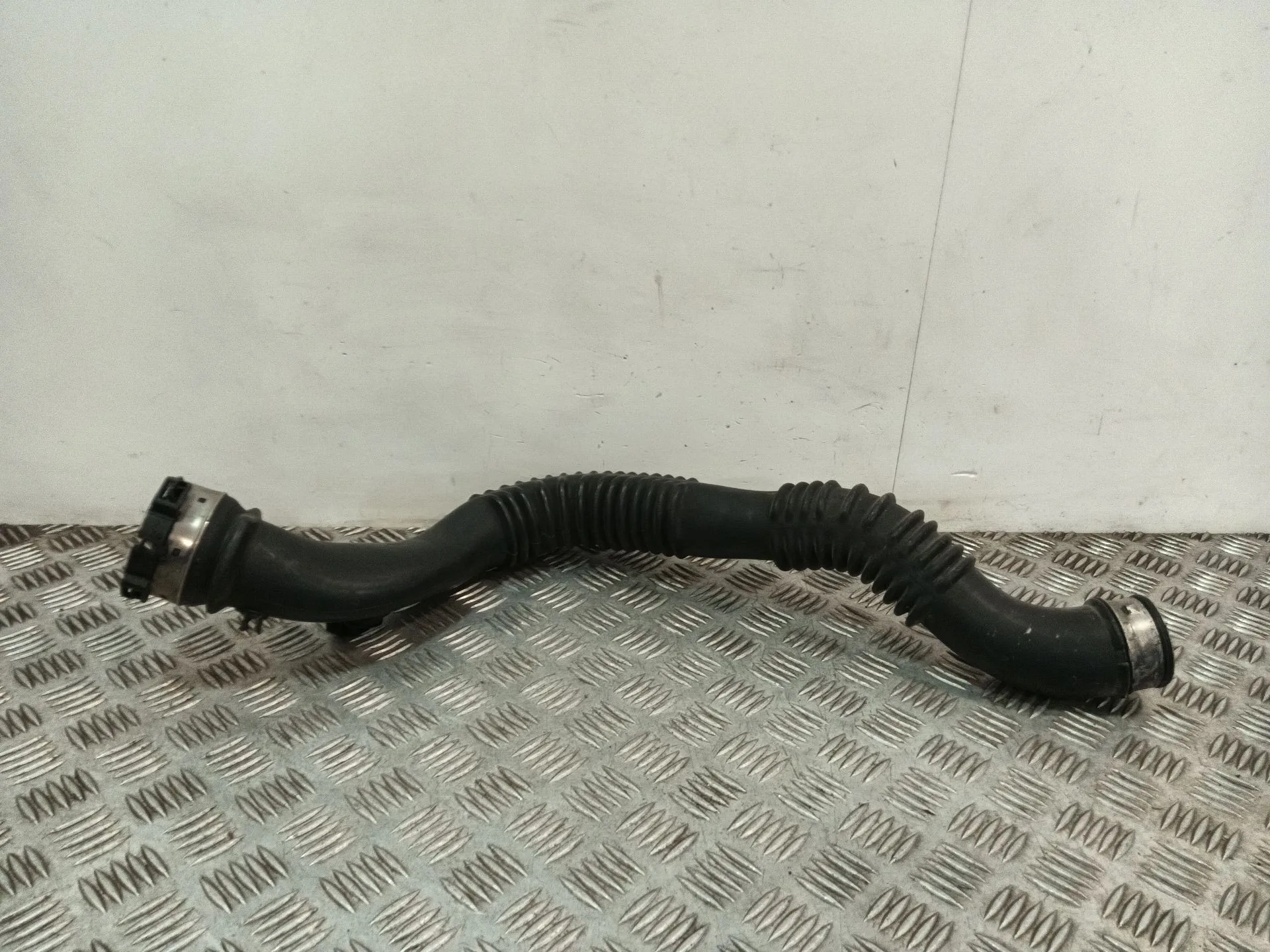 Tubo para Bmw 1 (E81)