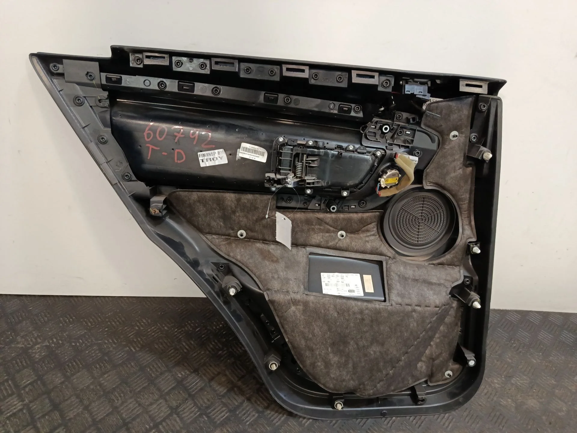 Guarnecido Puerta Trasera Derecha para Land Rover Discovery Sport (L550)