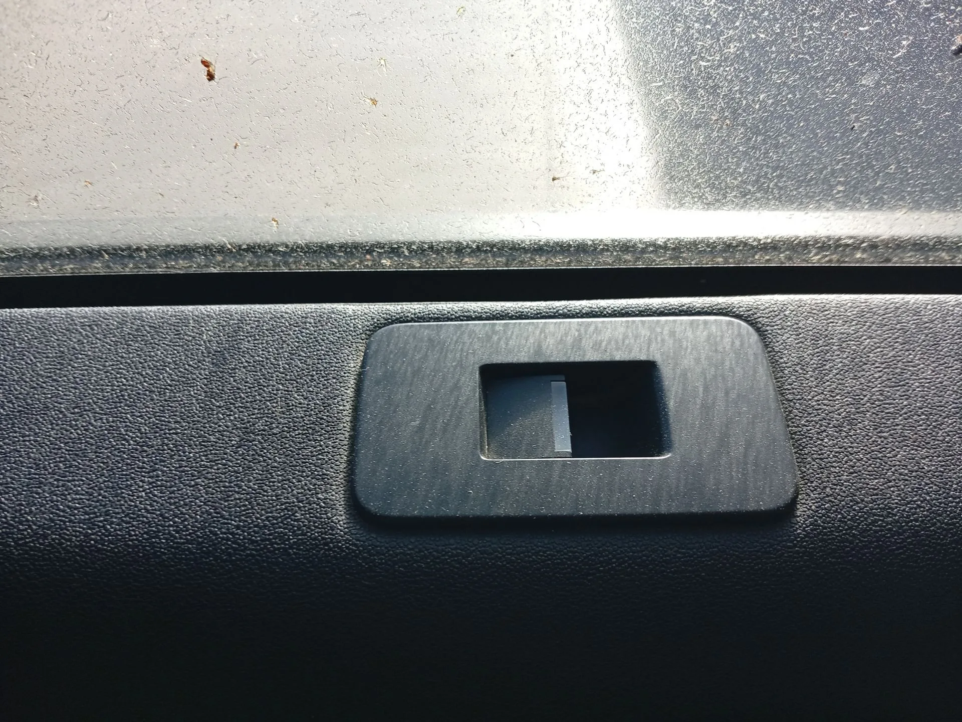Mando Elevalunas Trasero Izquierdo para Land Rover Discovery Sport (L550)