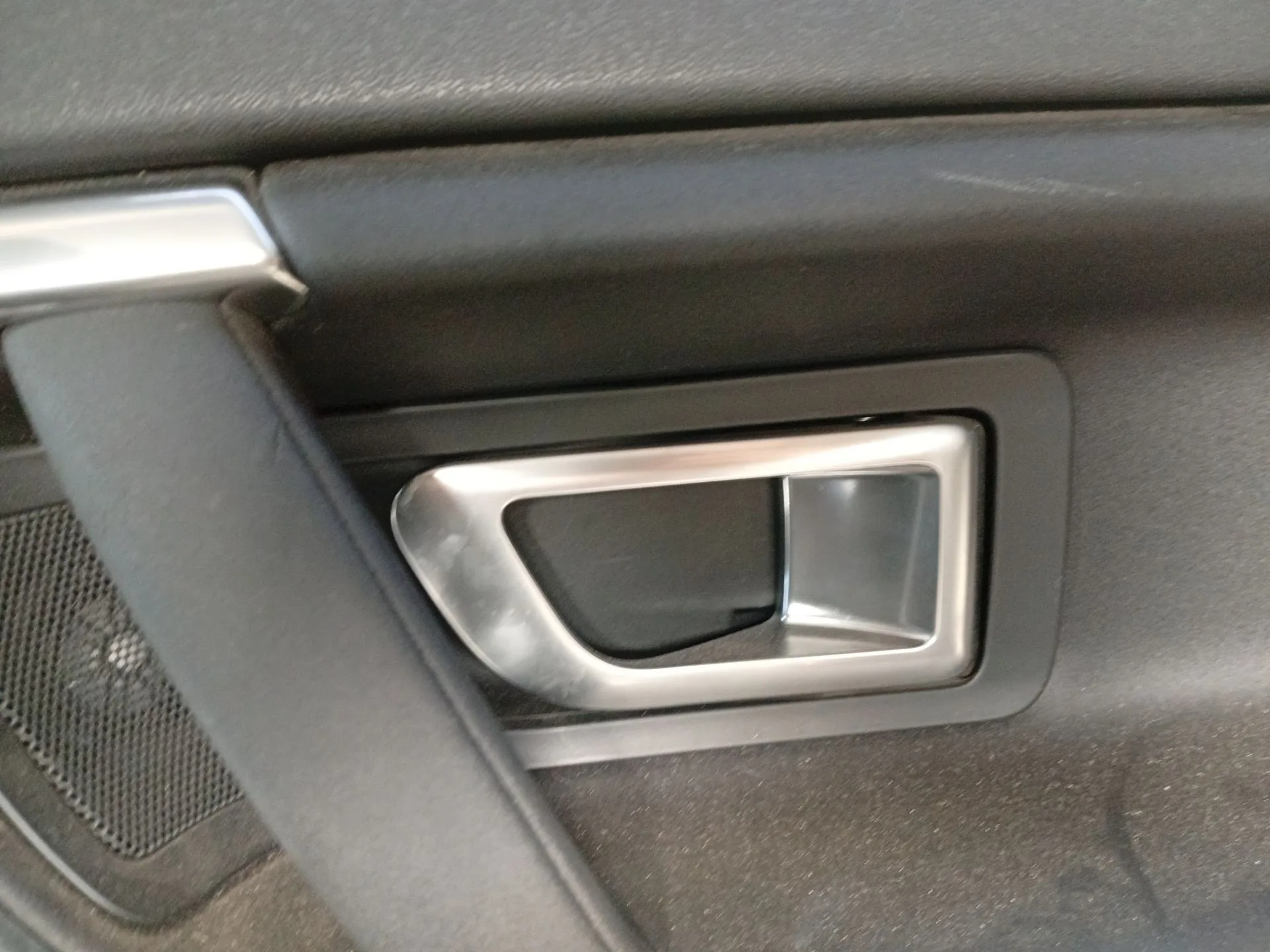 Maneta Interior Trasera Derecha para Land Rover Discovery Sport (L550)