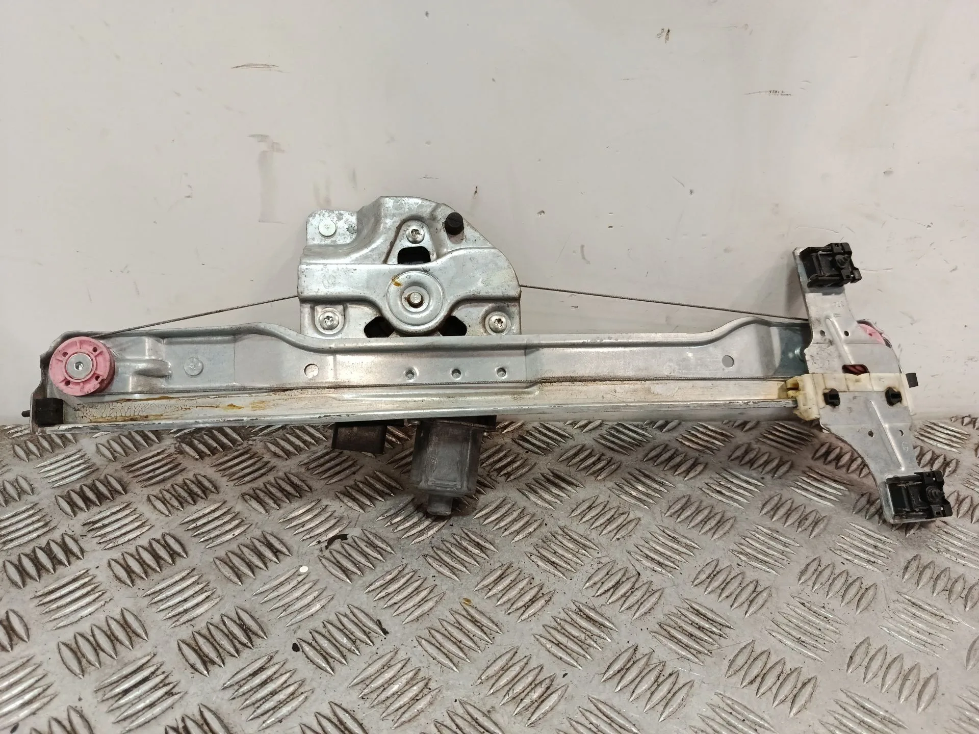 Elevalunas Trasero Izquierdo para Peugeot 208 I (Ca_, Cc_)