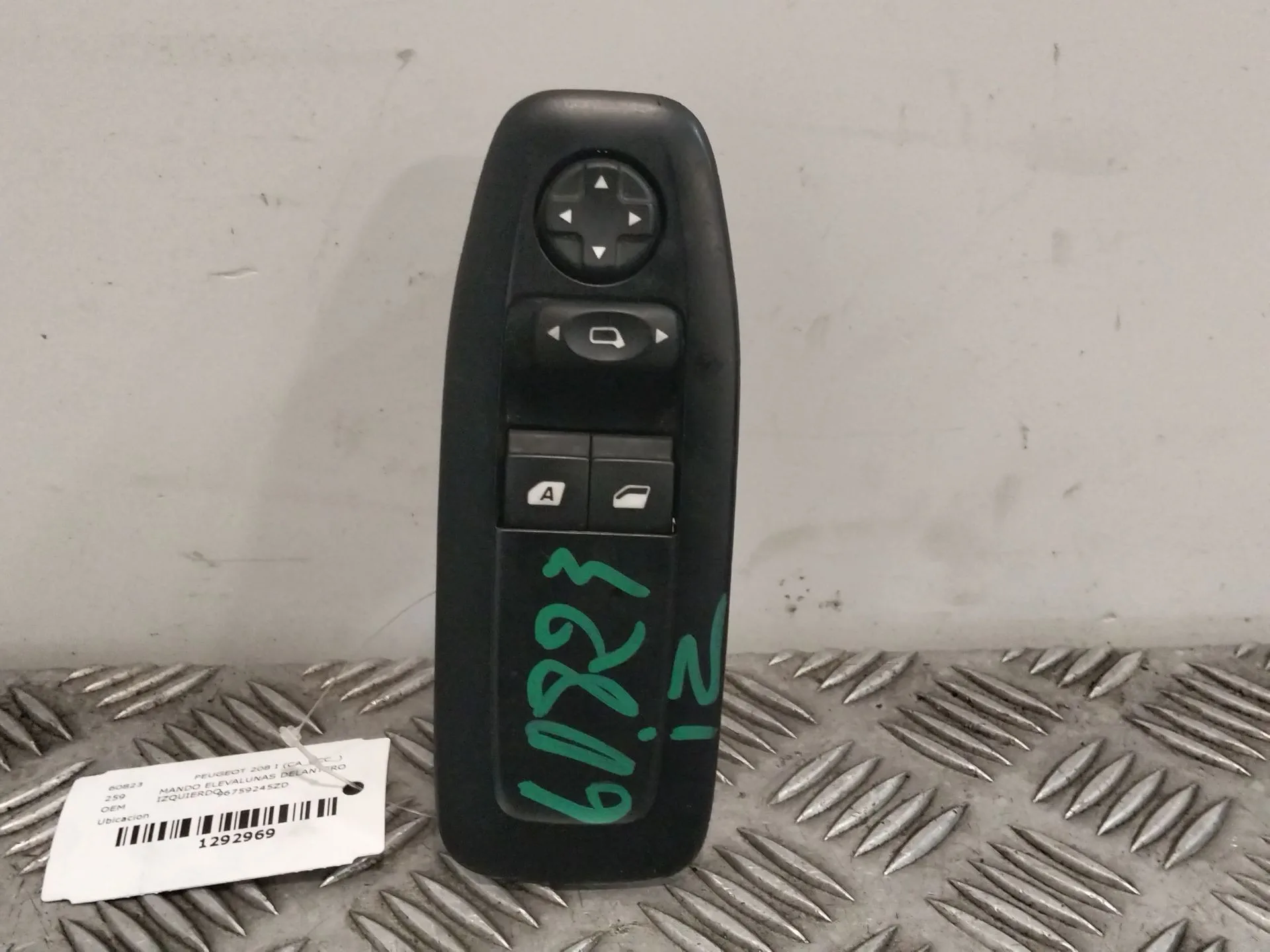 Mando Elevalunas Delantero Izquierdo para Peugeot 208 I (Ca_, Cc_)