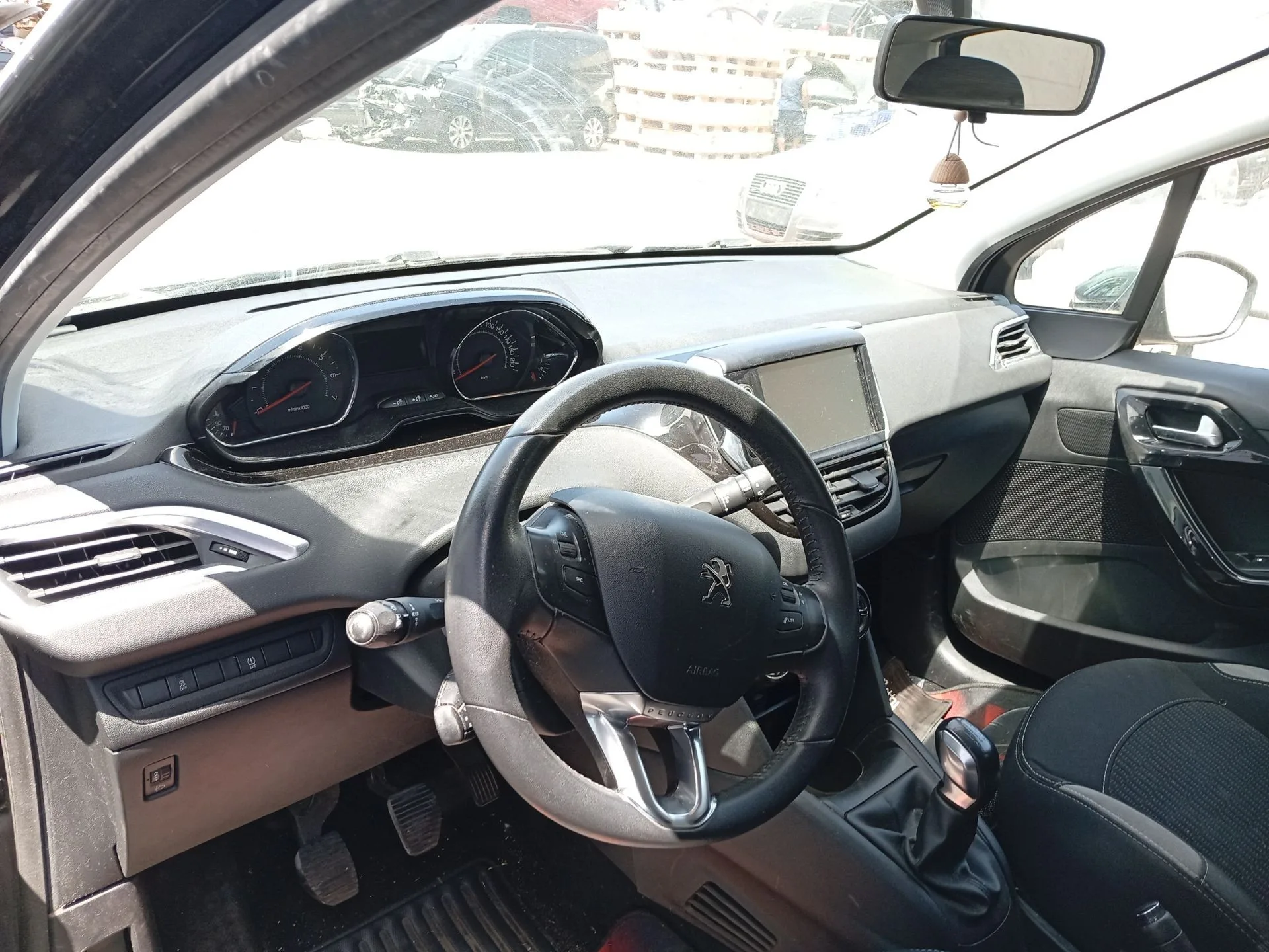 Salpicadero para Peugeot 208 I (Ca_, Cc_)
