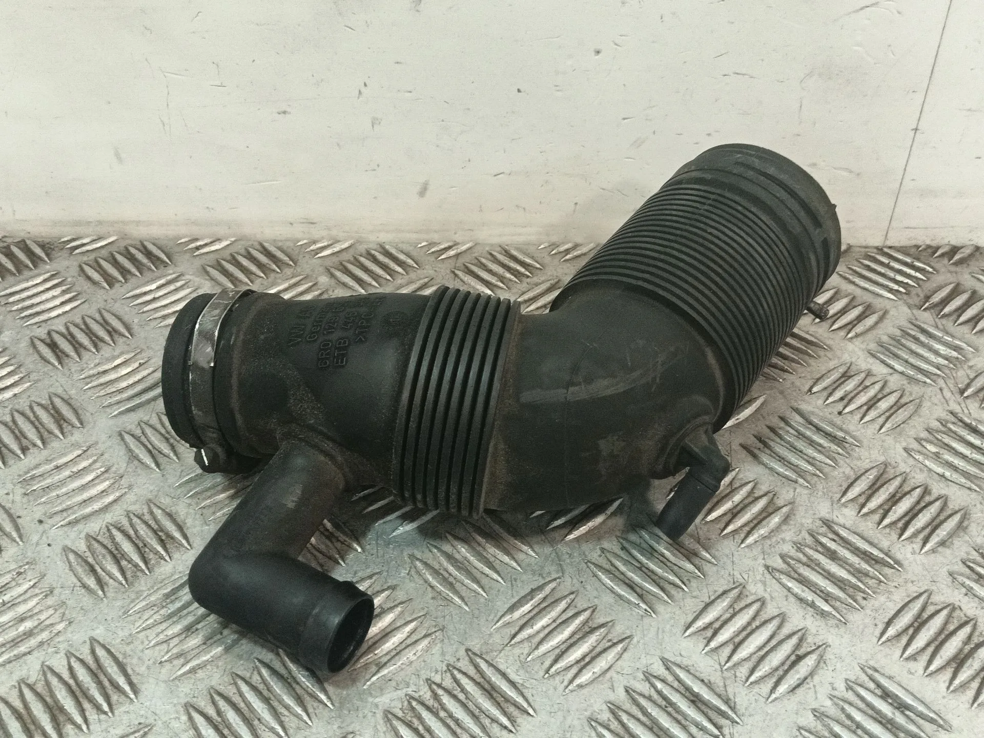 Tubo para Audi A1 (8X1, 8Xk)