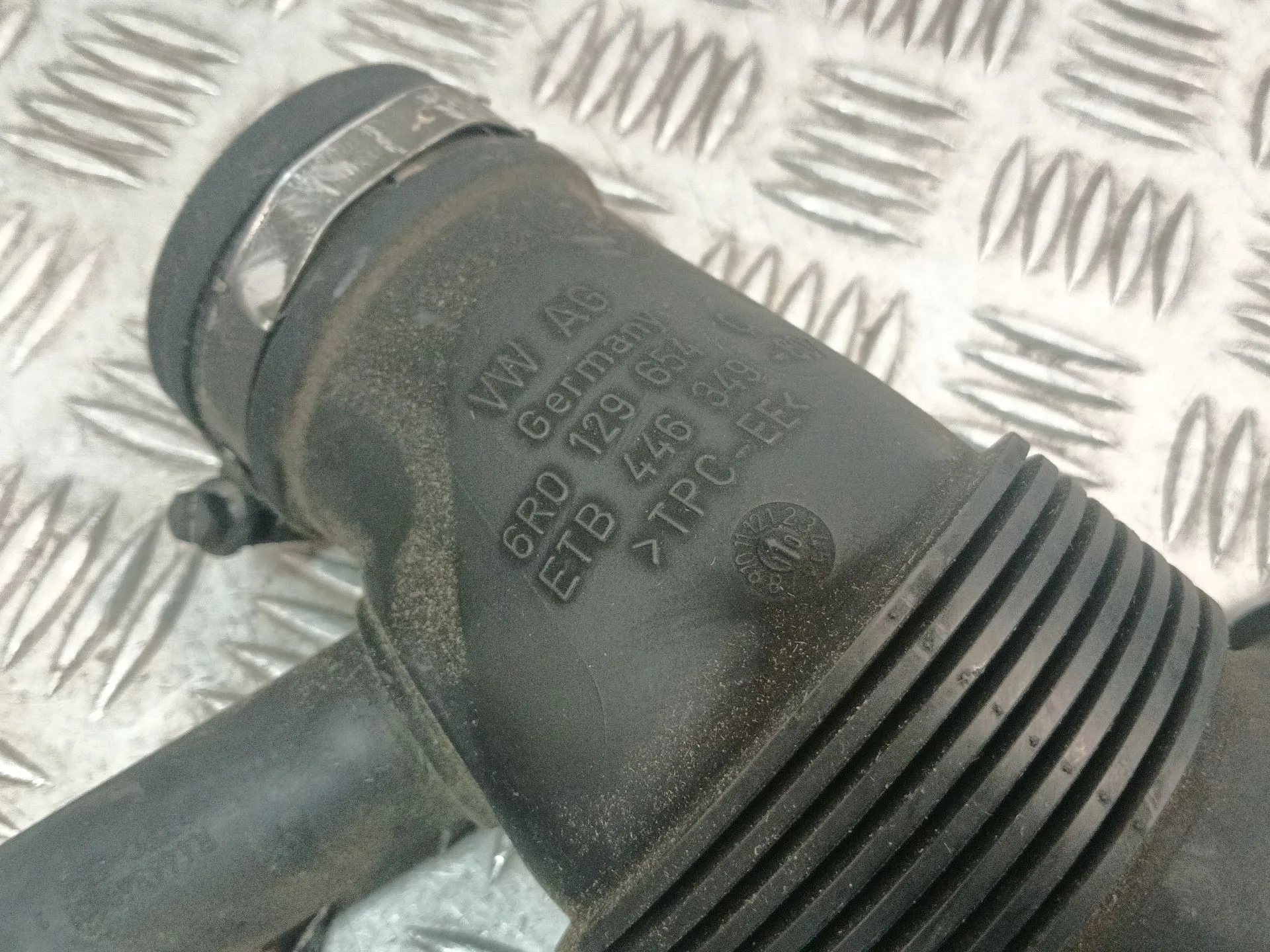 Tubo para Audi A1 (8X1, 8Xk)