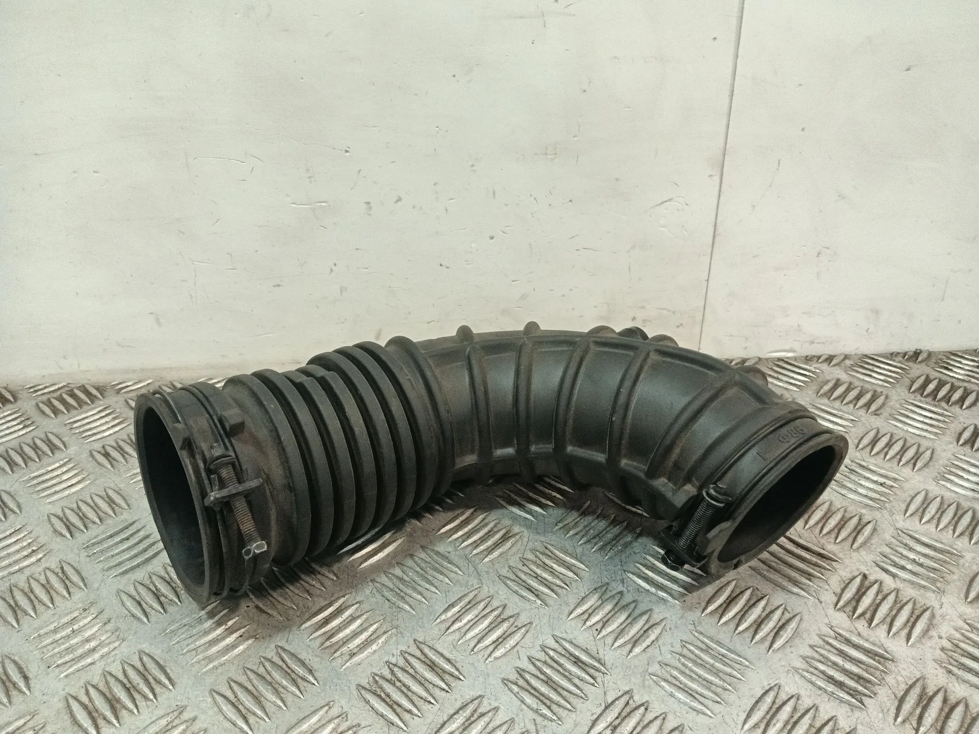 Tubo para Kia Stonic (Yb)