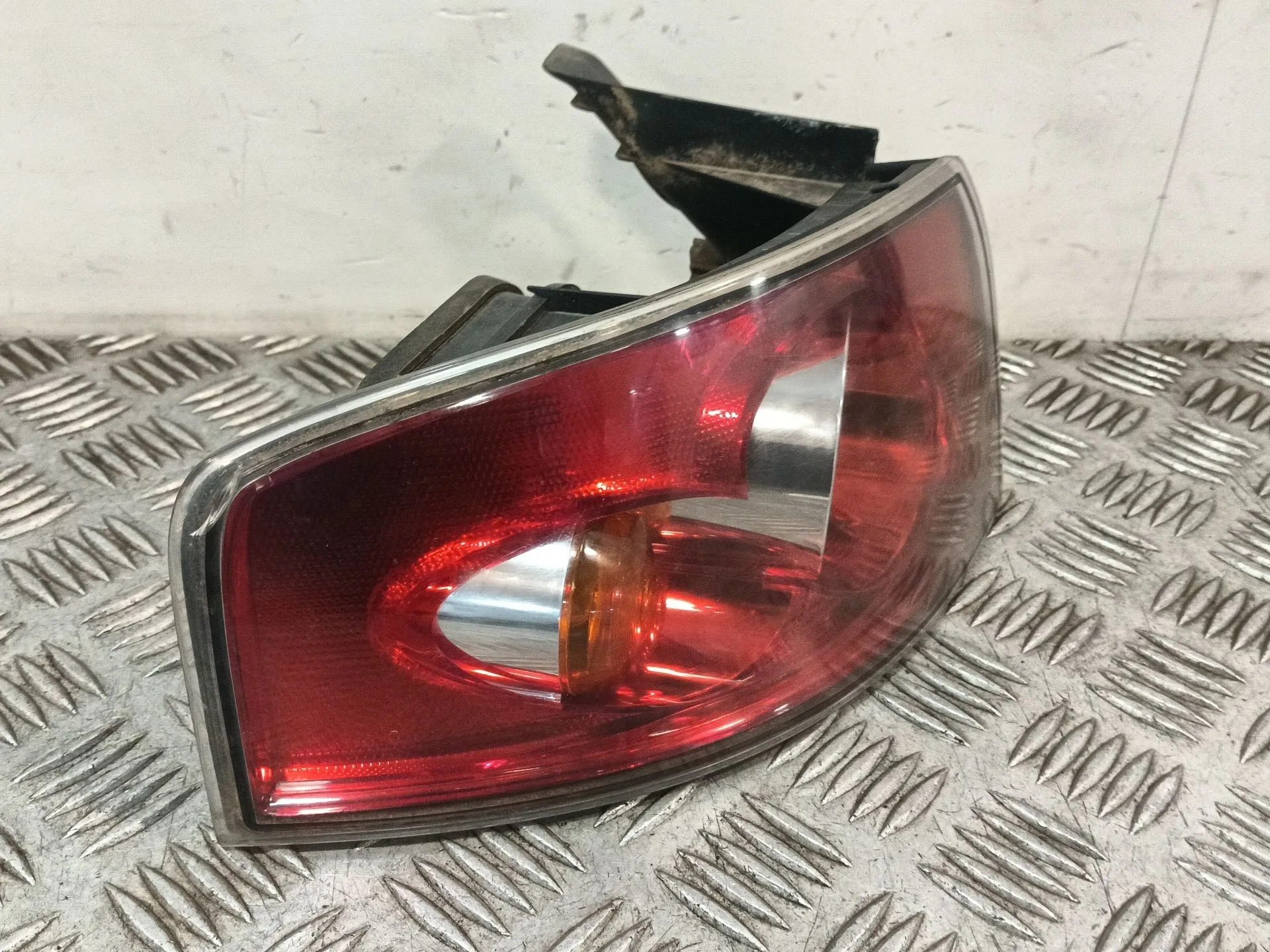 Piloto Trasero Izquierdo para Seat Ibiza Iii (6L1)