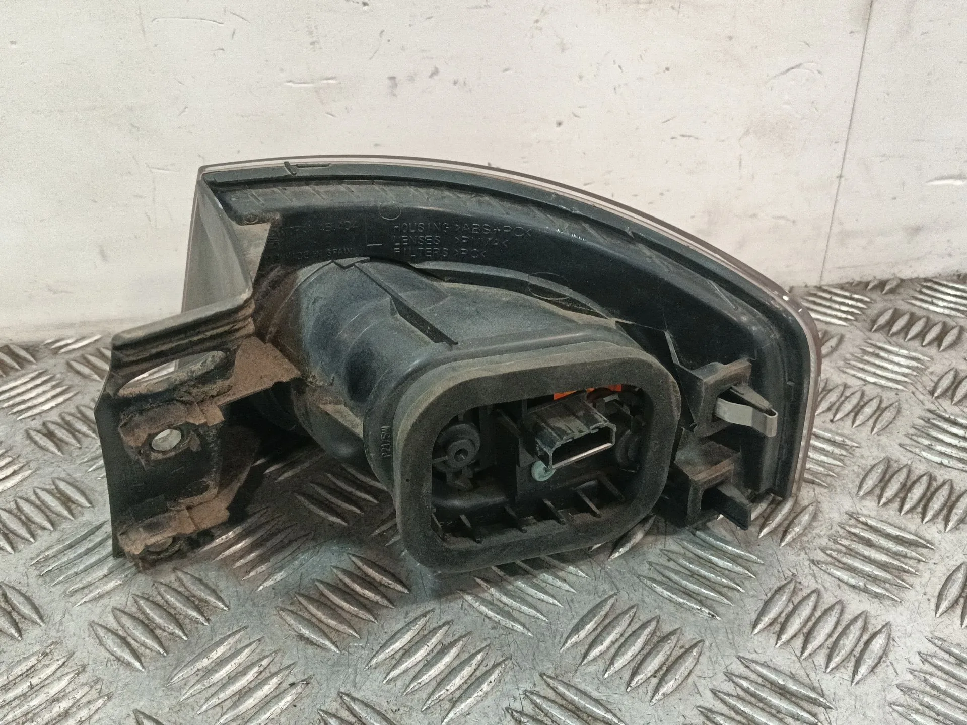 Piloto Trasero Izquierdo para Seat Ibiza Iii (6L1)