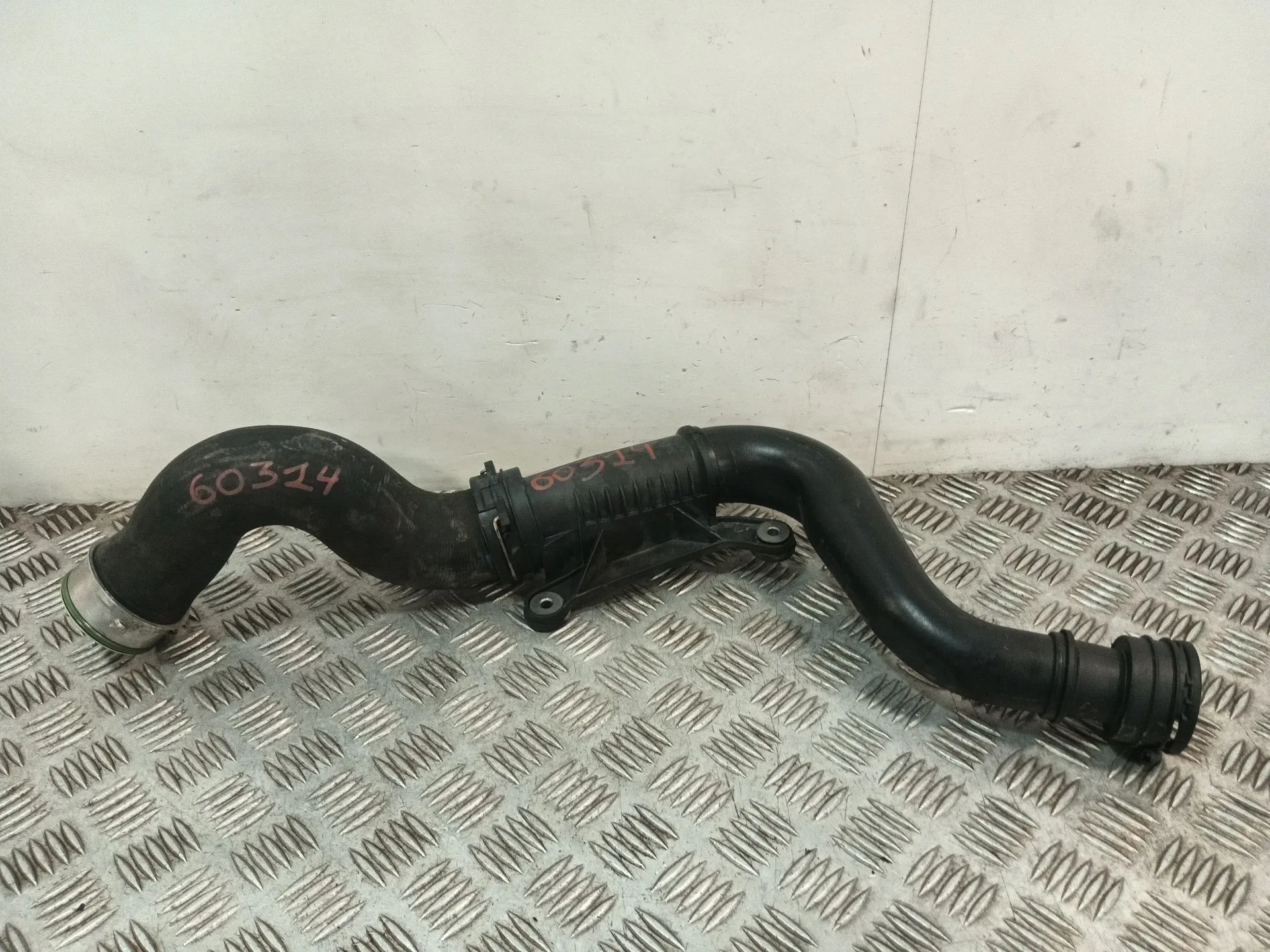 Tubo para Volkswagen Passat B6 (3C2)