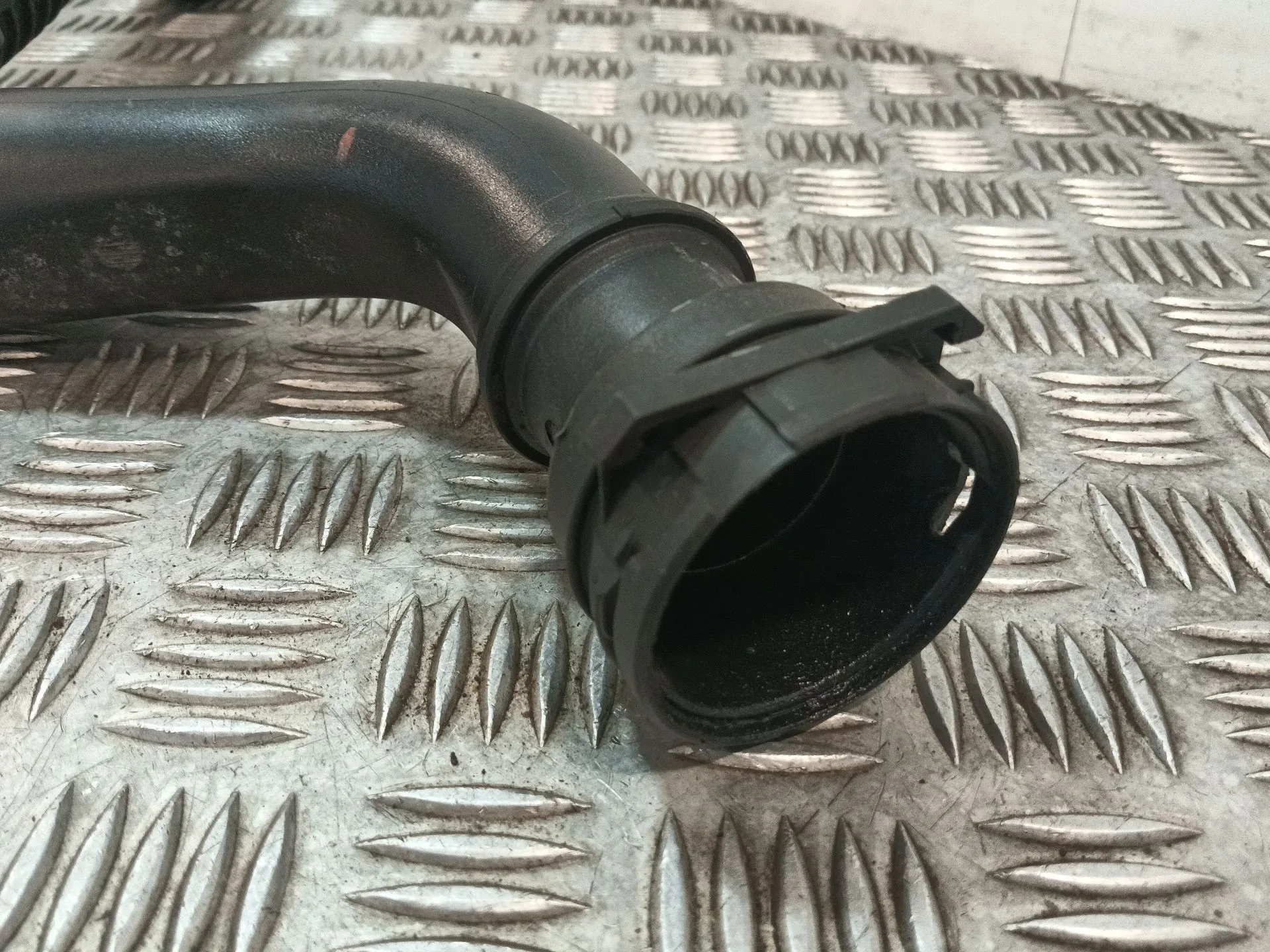 Tubo para Volkswagen Passat B6 (3C2)