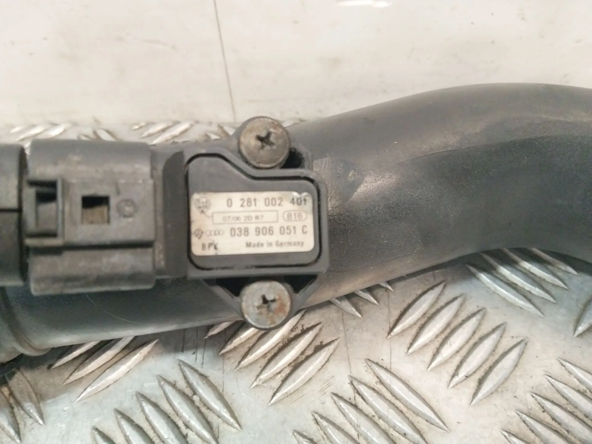 Tubo para Volkswagen Passat B6 (3C2)