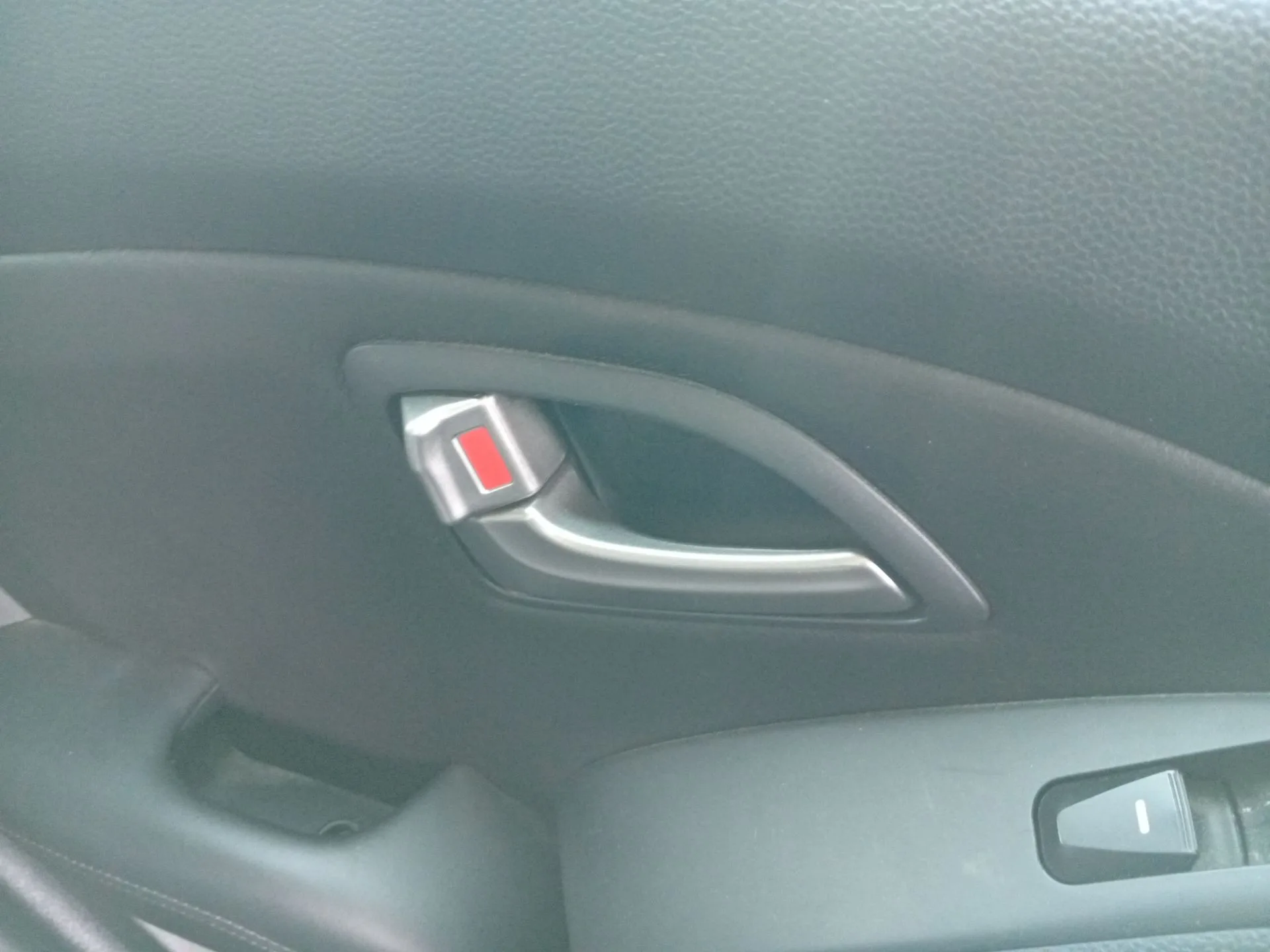 Maneta Interior Trasera Izquierda para Hyundai Ix35 (Lm, El, Elh)