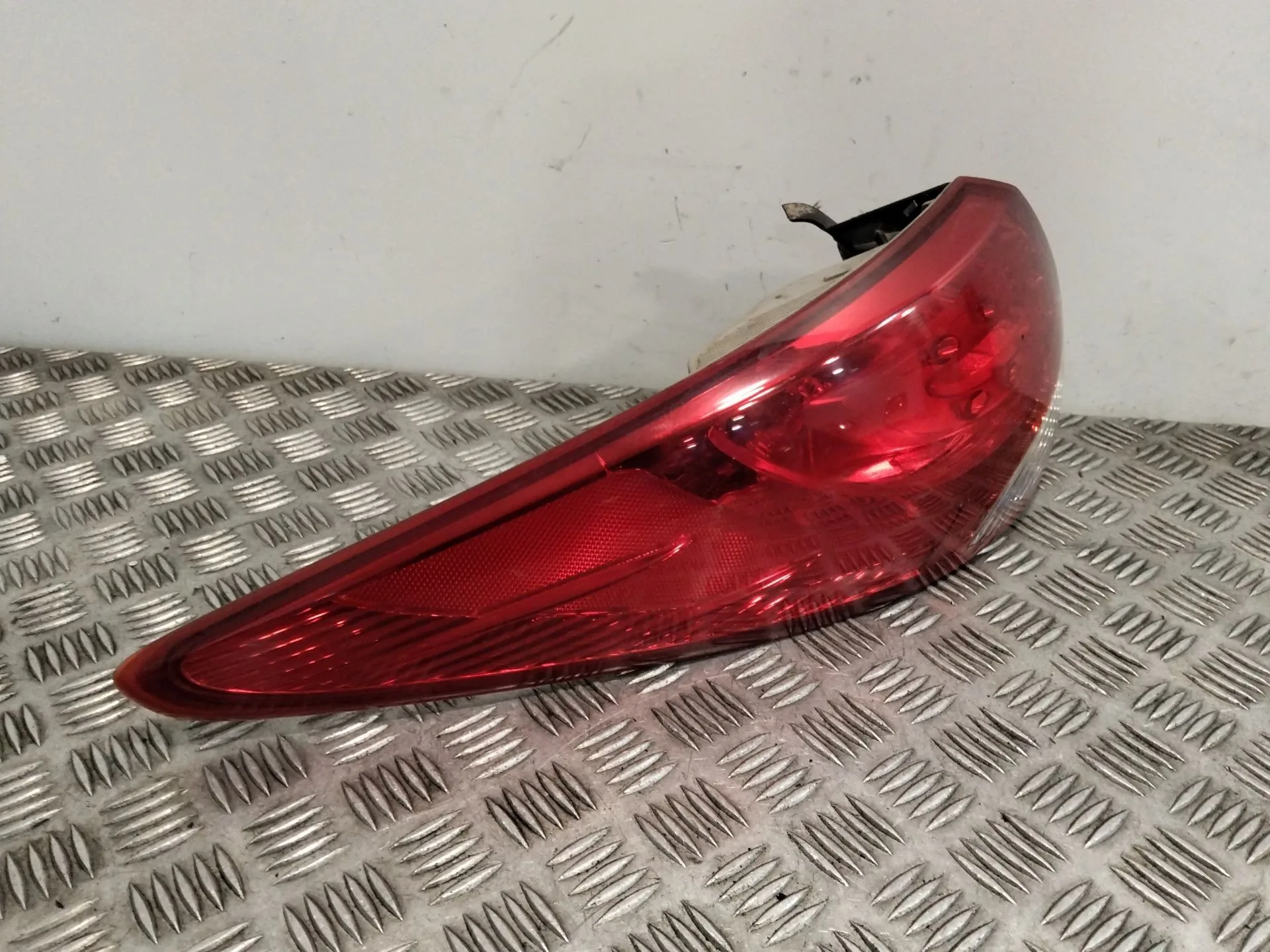 Piloto Trasero Izquierdo para Hyundai Ix35 (Lm, El, Elh)