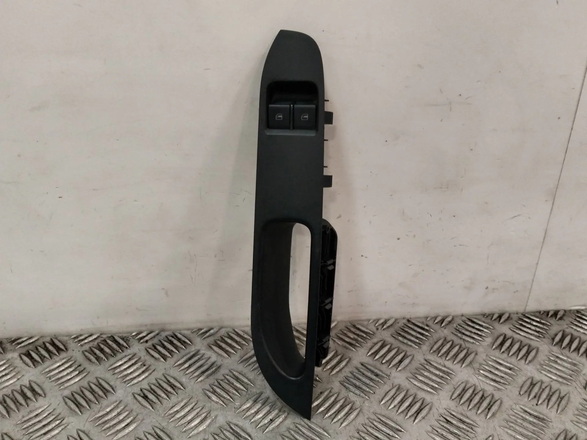 Mando Elevalunas Delantero Izquierdo para Seat Ibiza Iii (6L1)