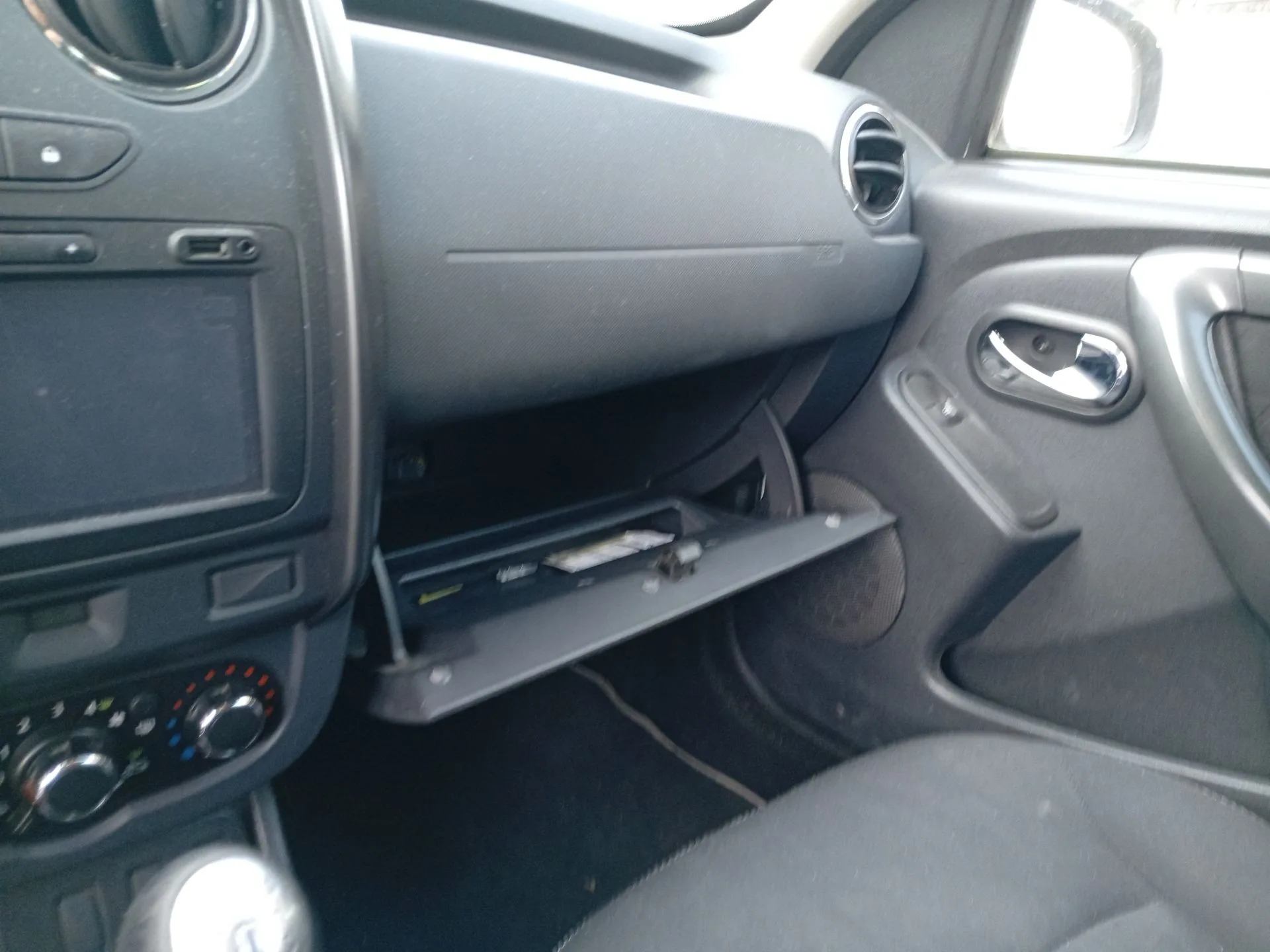 Guantera para Dacia Duster (Hs_)