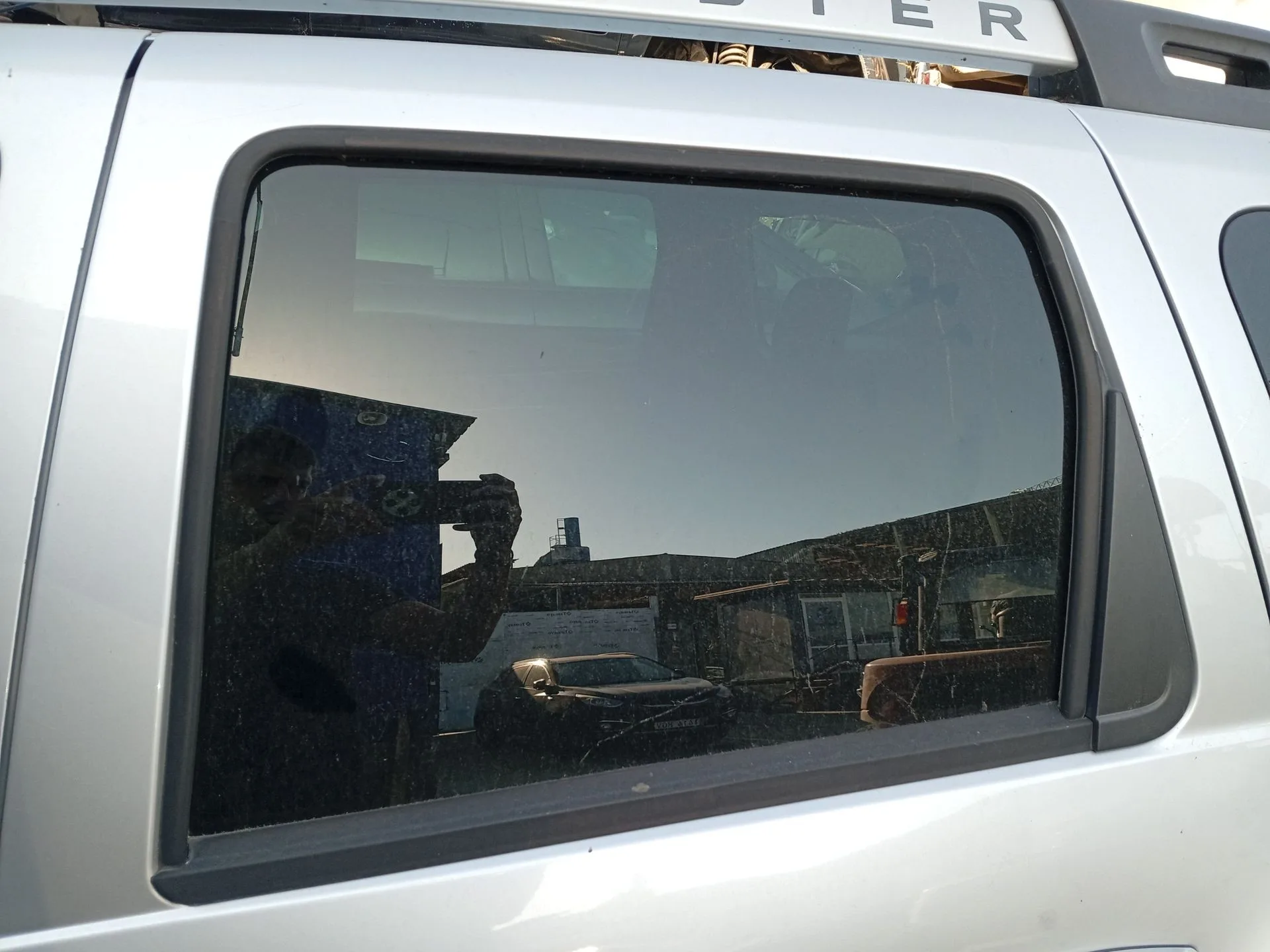 Luna Trasera Izquierda para Dacia Duster (Hs_)