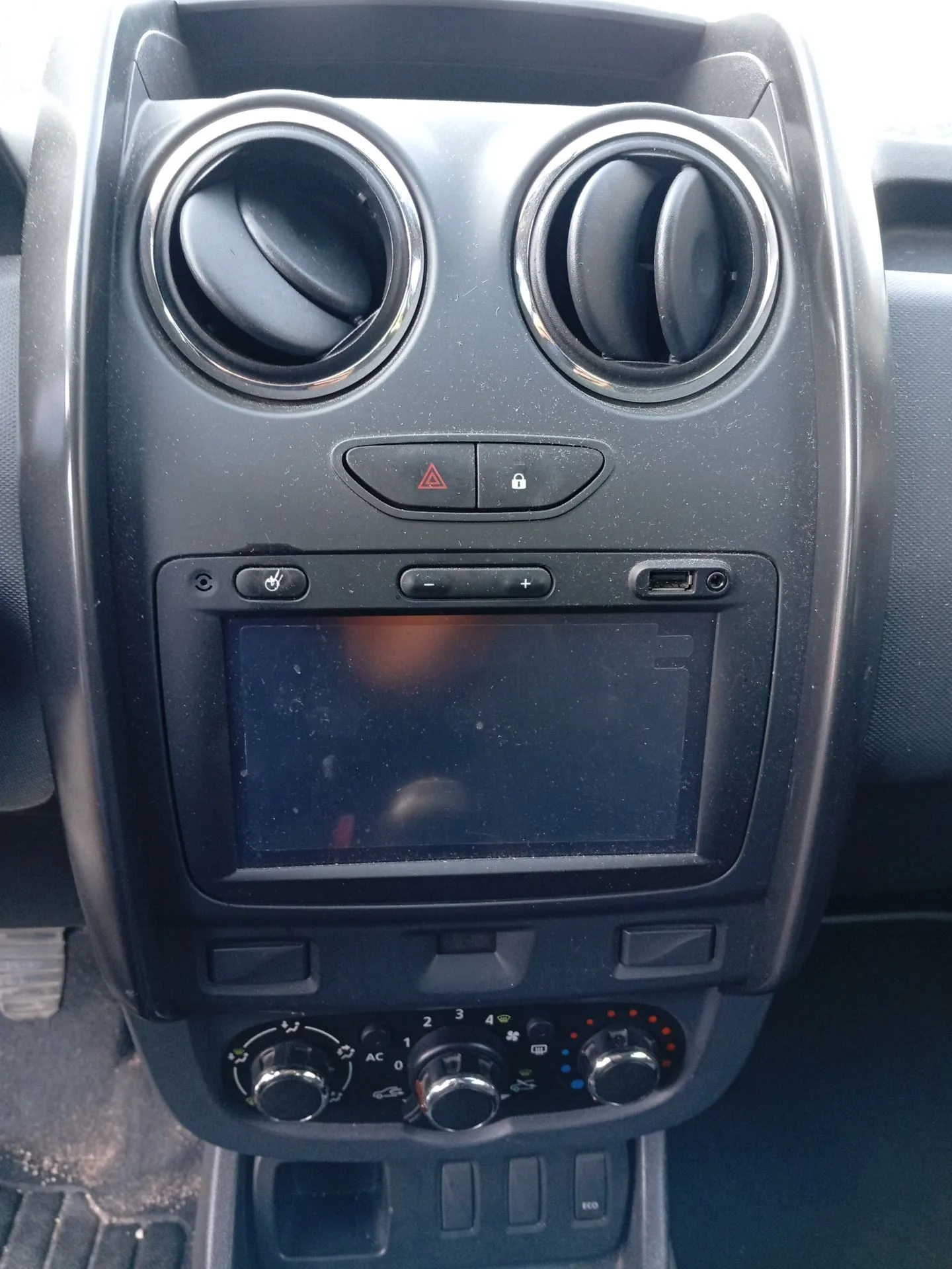 Pantalla / Mando Multifuncion para Dacia Duster (Hs_)