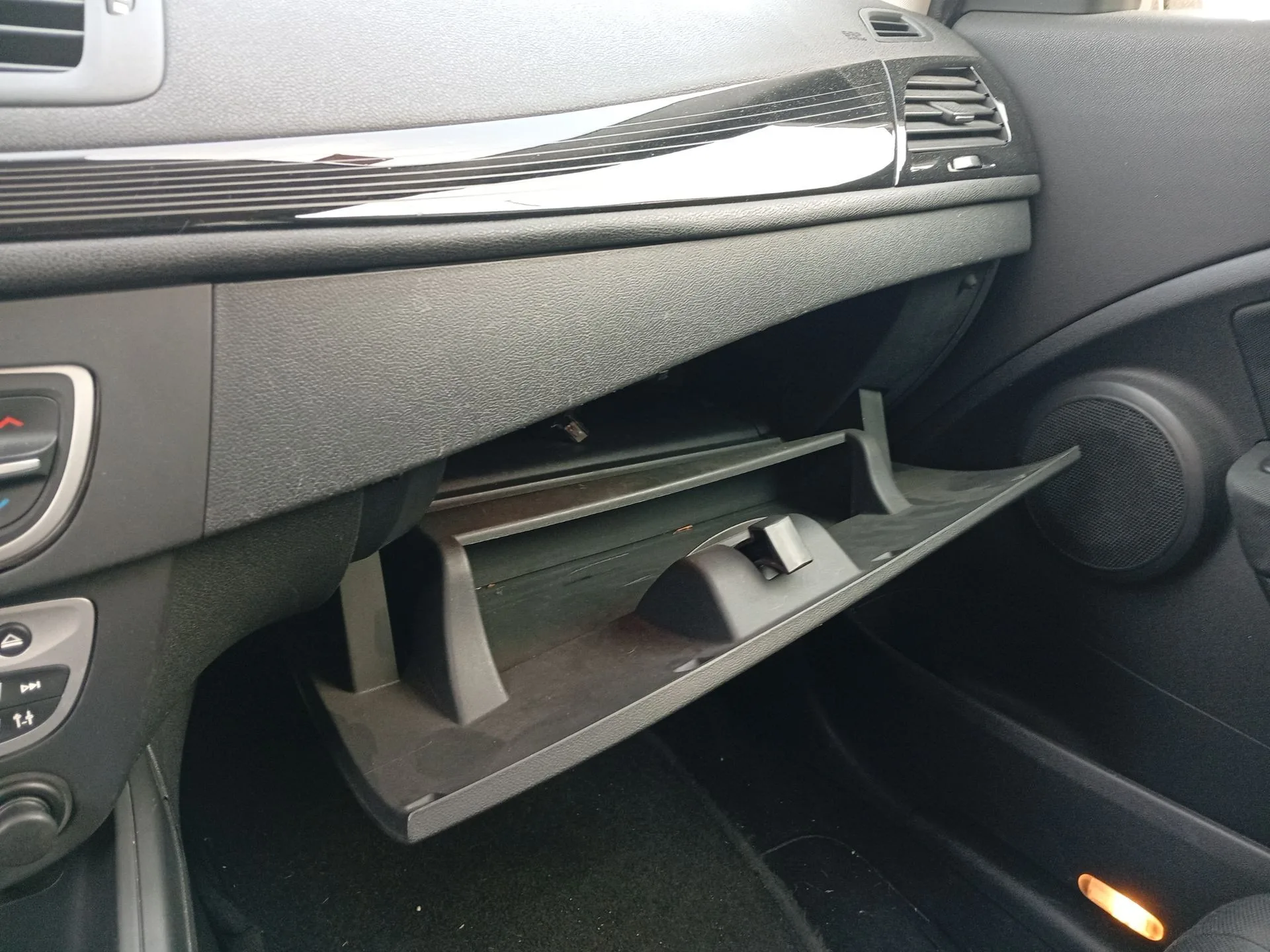 Guantera para Renault Megane Iii Hatchback (Bz0/1_, B3_)
