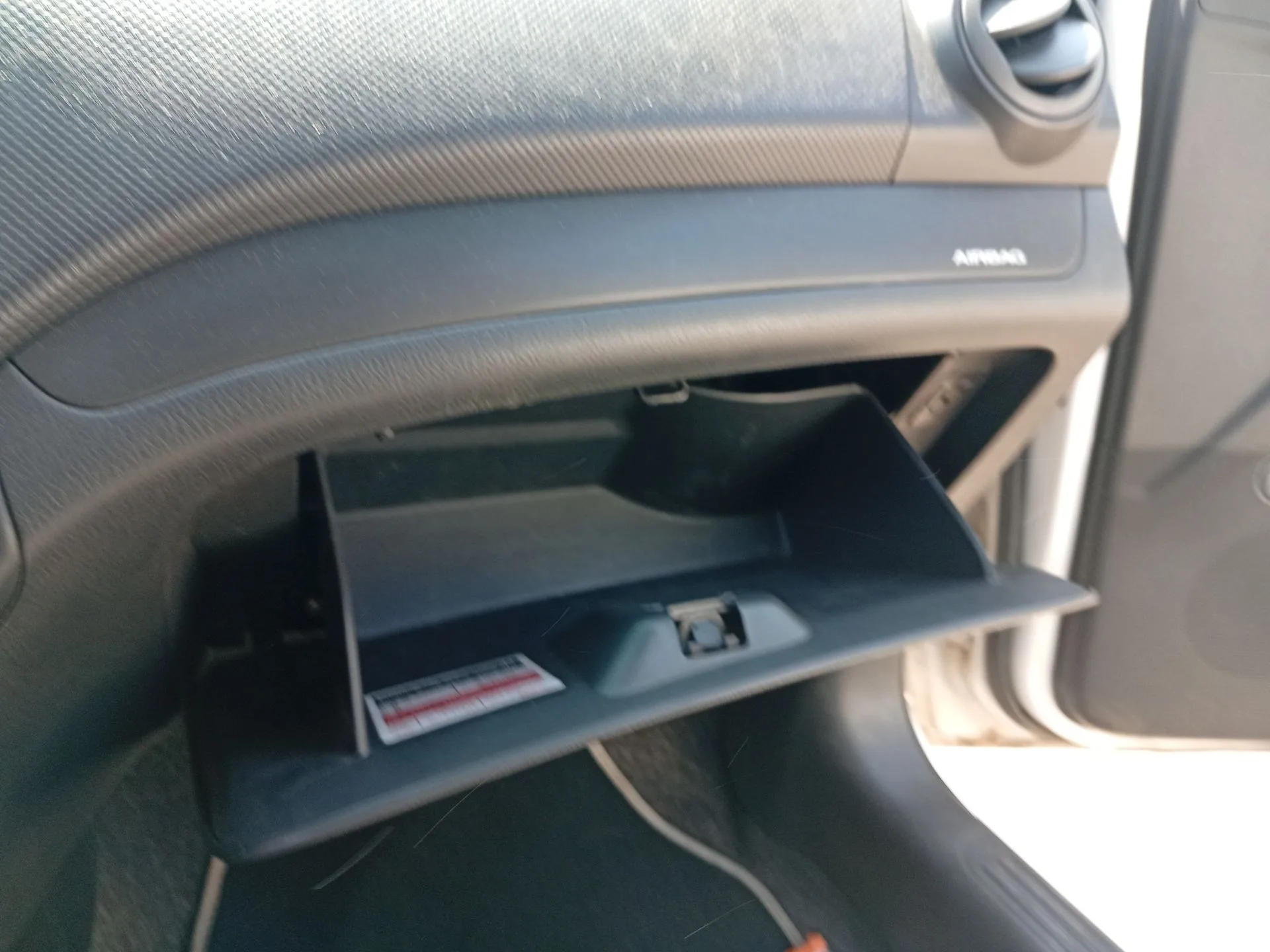 Guantera para Chevrolet Aveo / Kalos Hatchback (T250, T255)