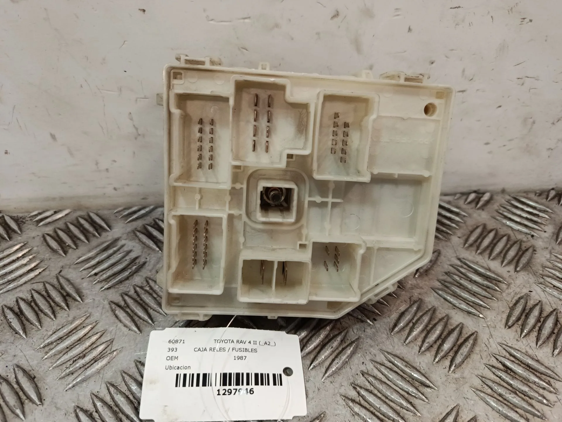 Caja Reles / Fusibles para Toyota Rav 4 Ii (_A2_)
