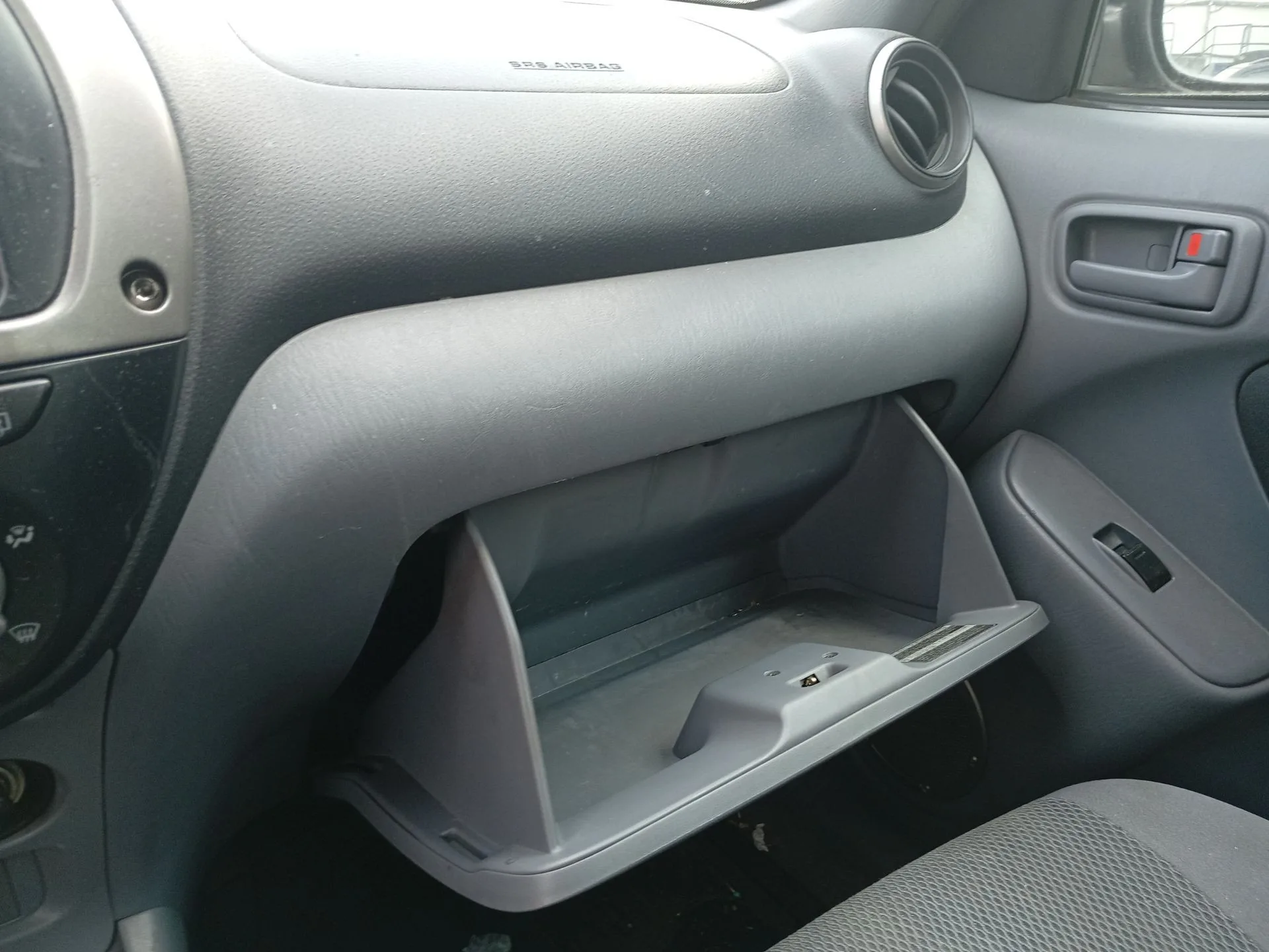 Guantera para Toyota Rav 4 Ii (_A2_)