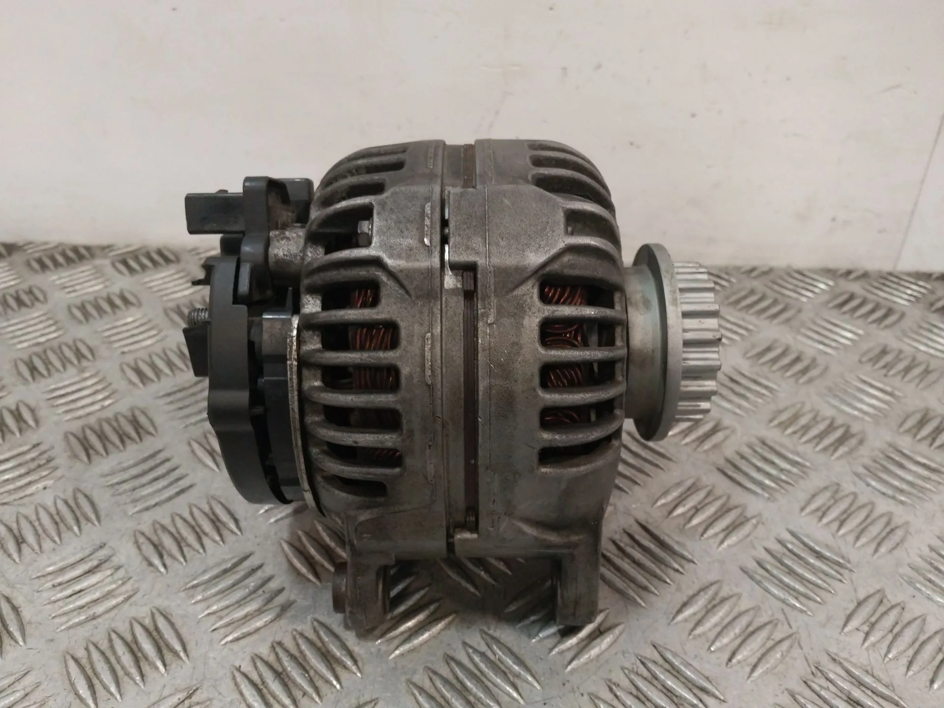 Alternador para Volkswagen Touareg (7La)