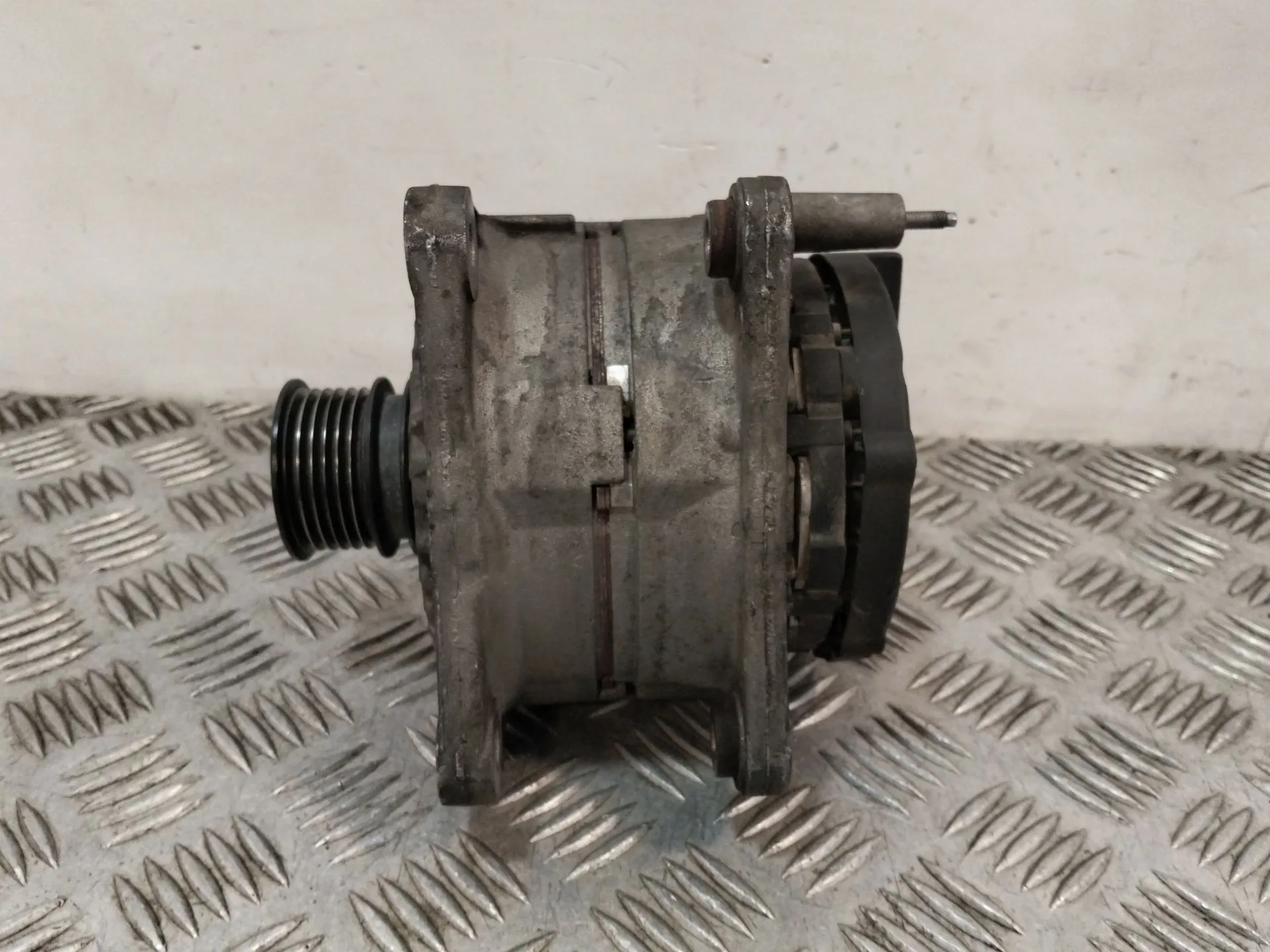 Alternador para Volkswagen Polo Iv (9N_, 9A_)