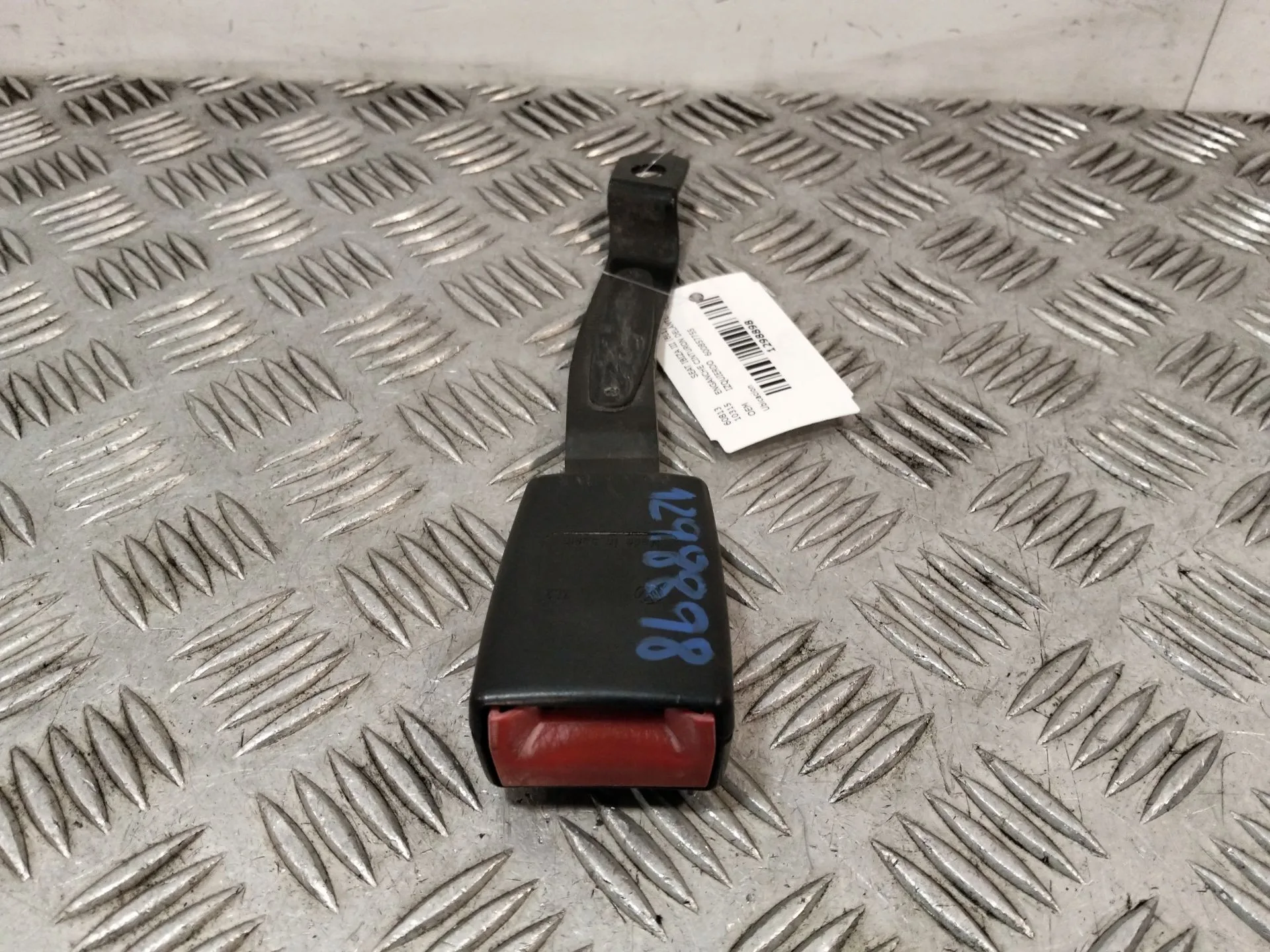 Enganche Cinturon Delantero Izquierdo para Seat Ibiza Iii (6L1)