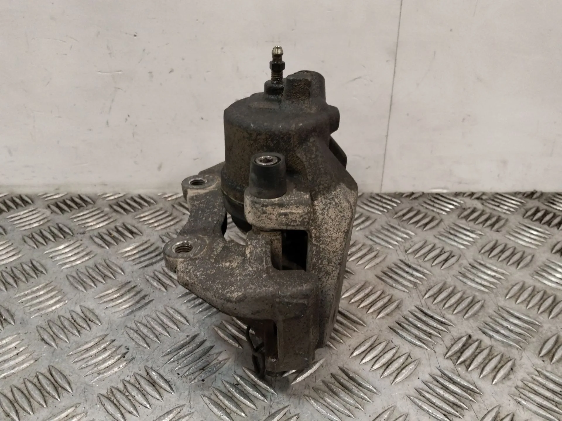 Pinza Freno Delantera Izquierda para Ford Focus C-Max (Dm2)