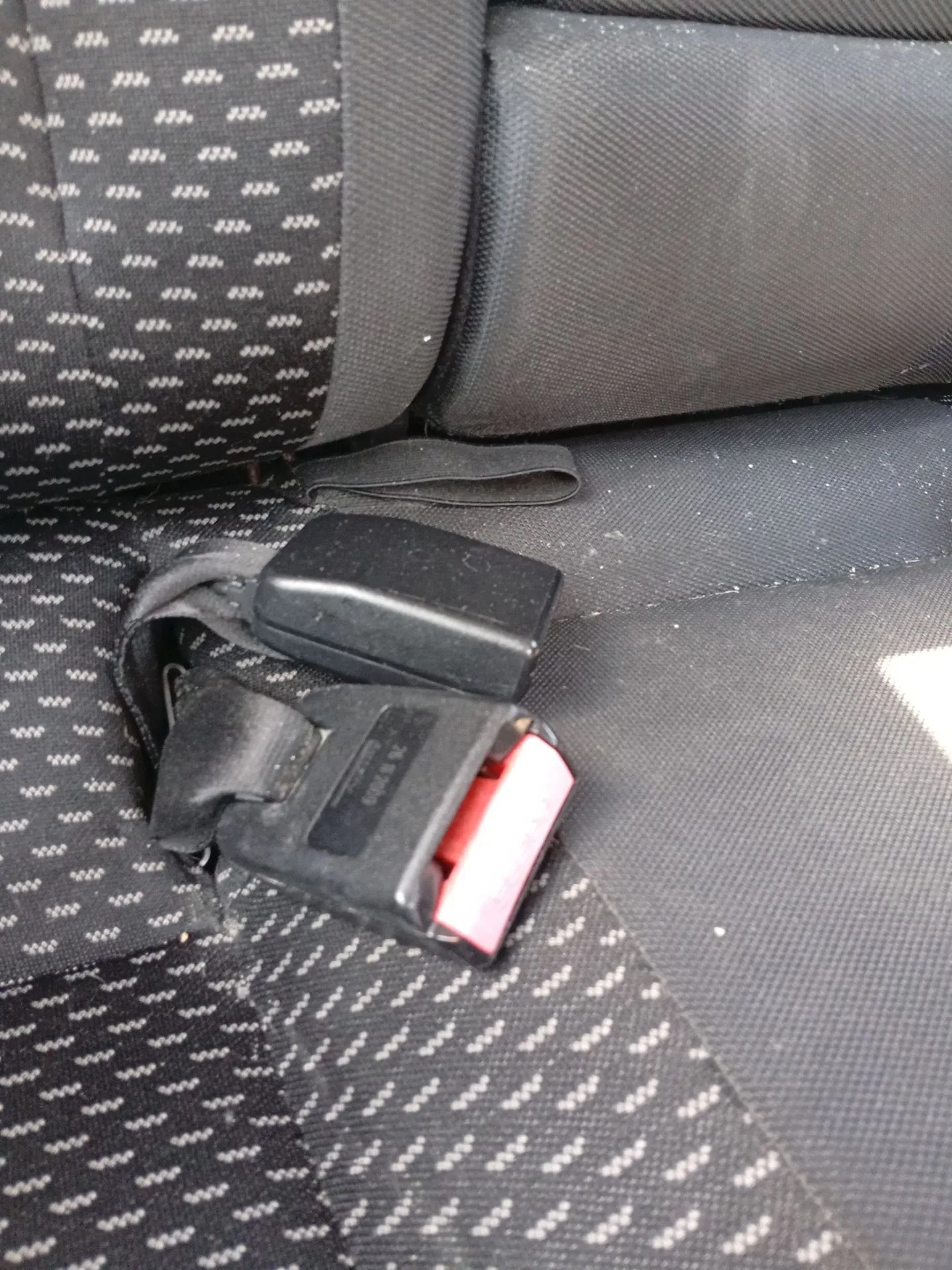 Enganche Cinturon Trasero Derecho para Nissan Qashqai I (J10, Nj10)