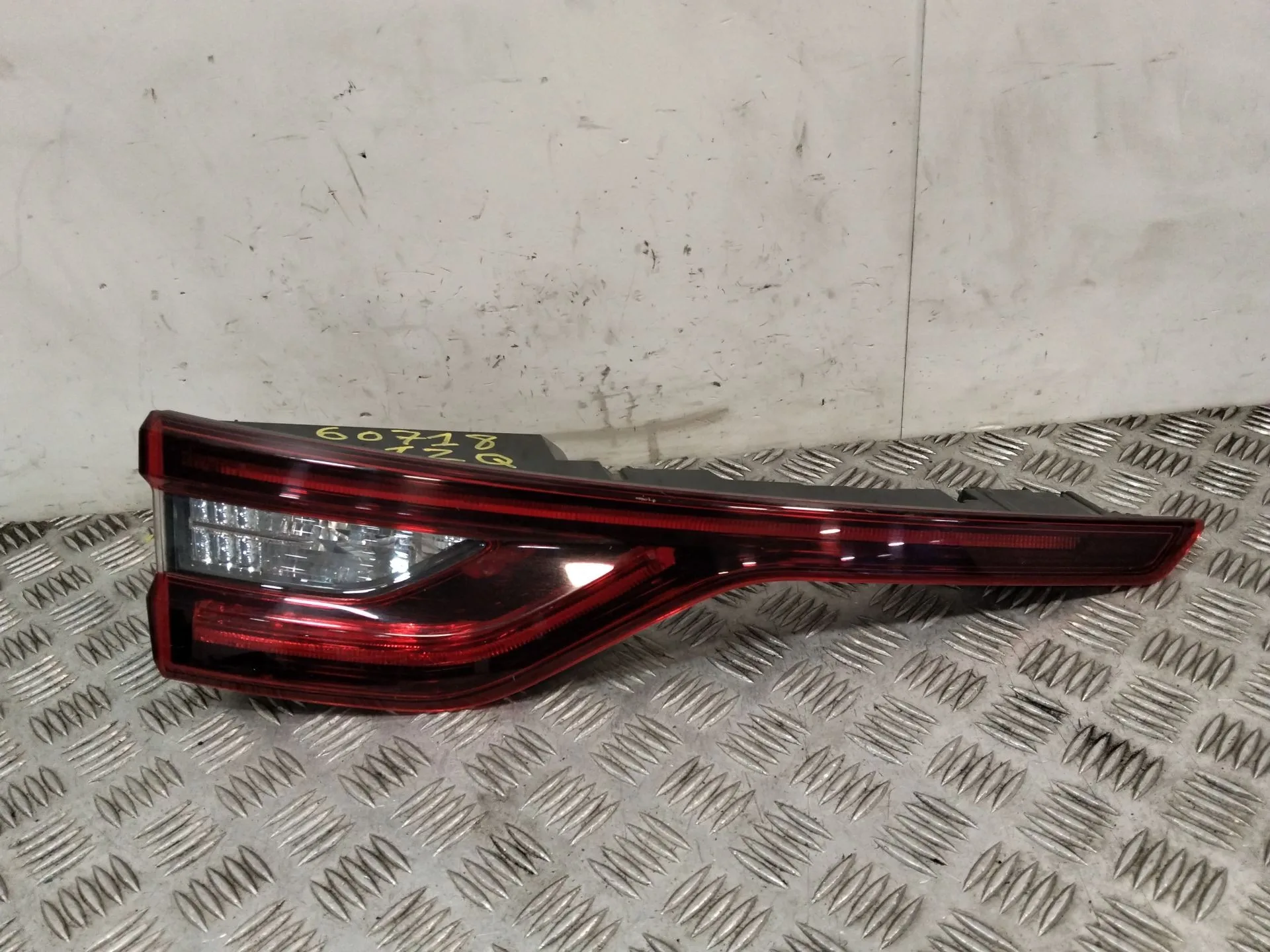 Piloto Trasero Izquierdo Interior para Renault Talisman Grandtour (Kp_)