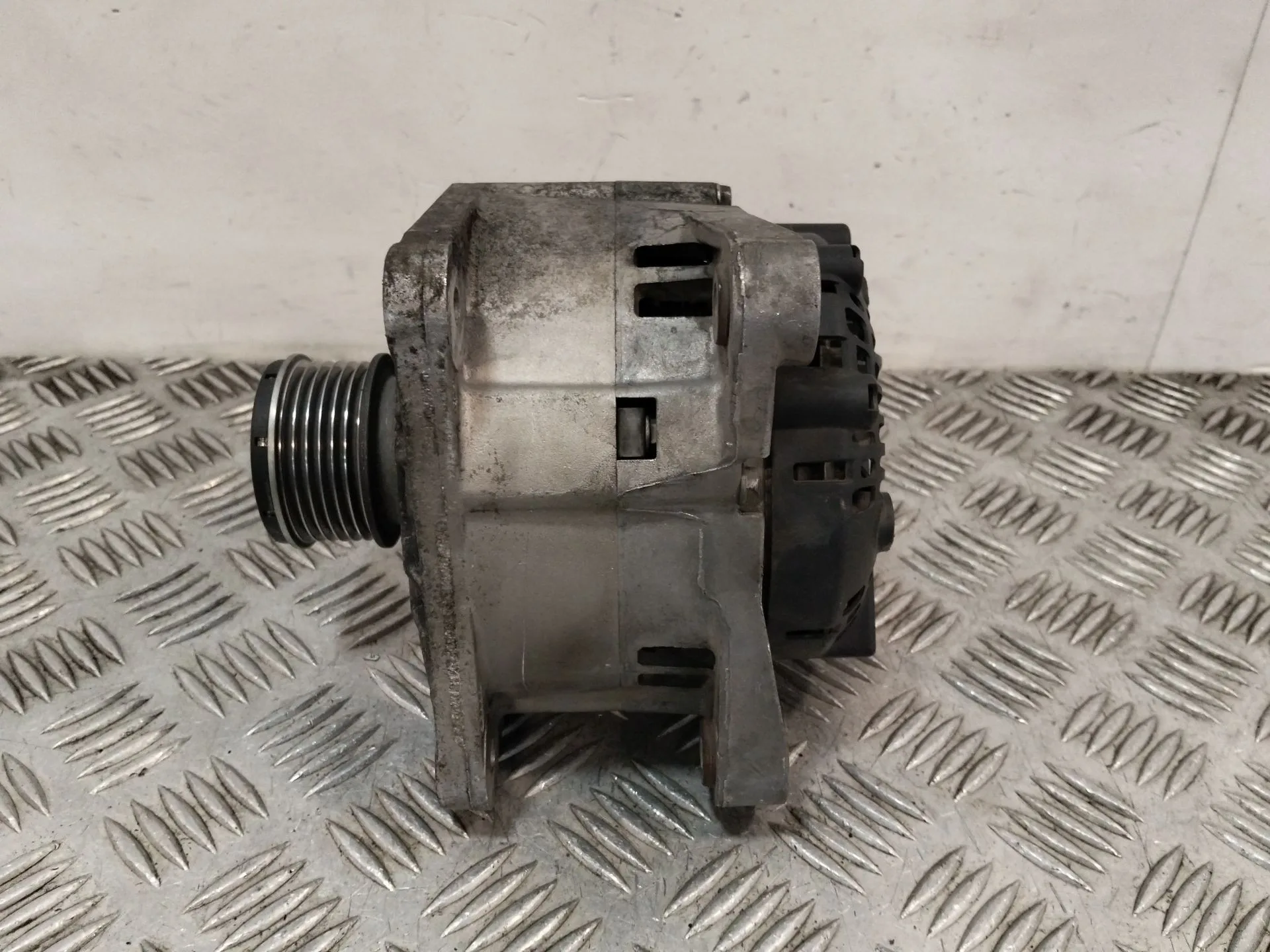 Alternador para Renault Kangoo (Kc0/1_)