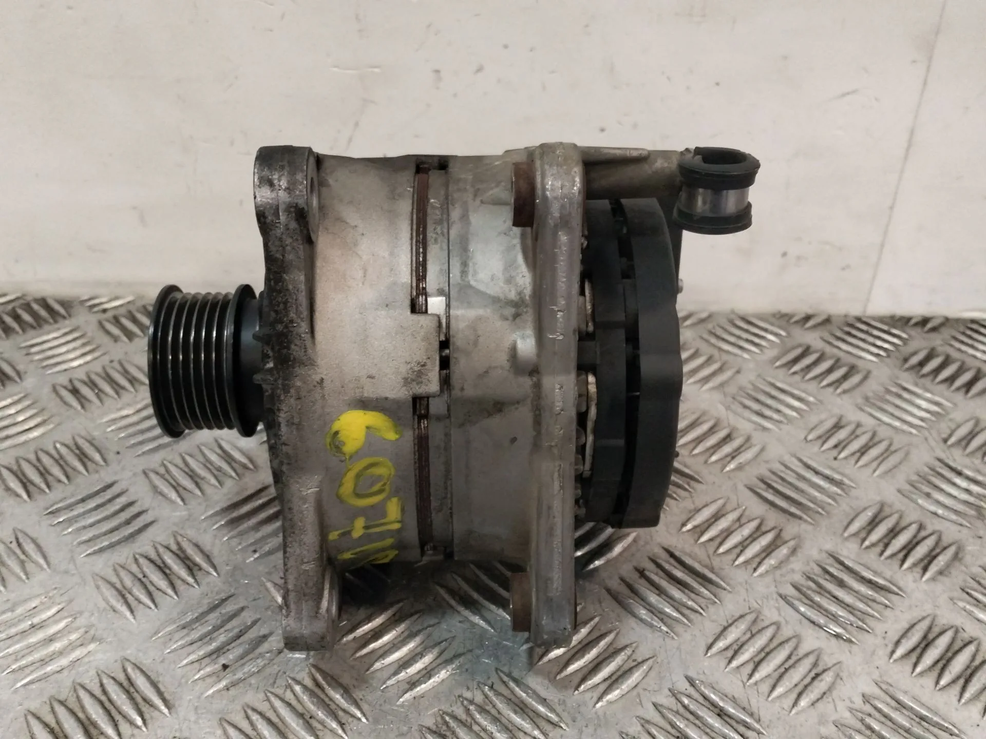 Alternador para Volkswagen Polo (6N2)