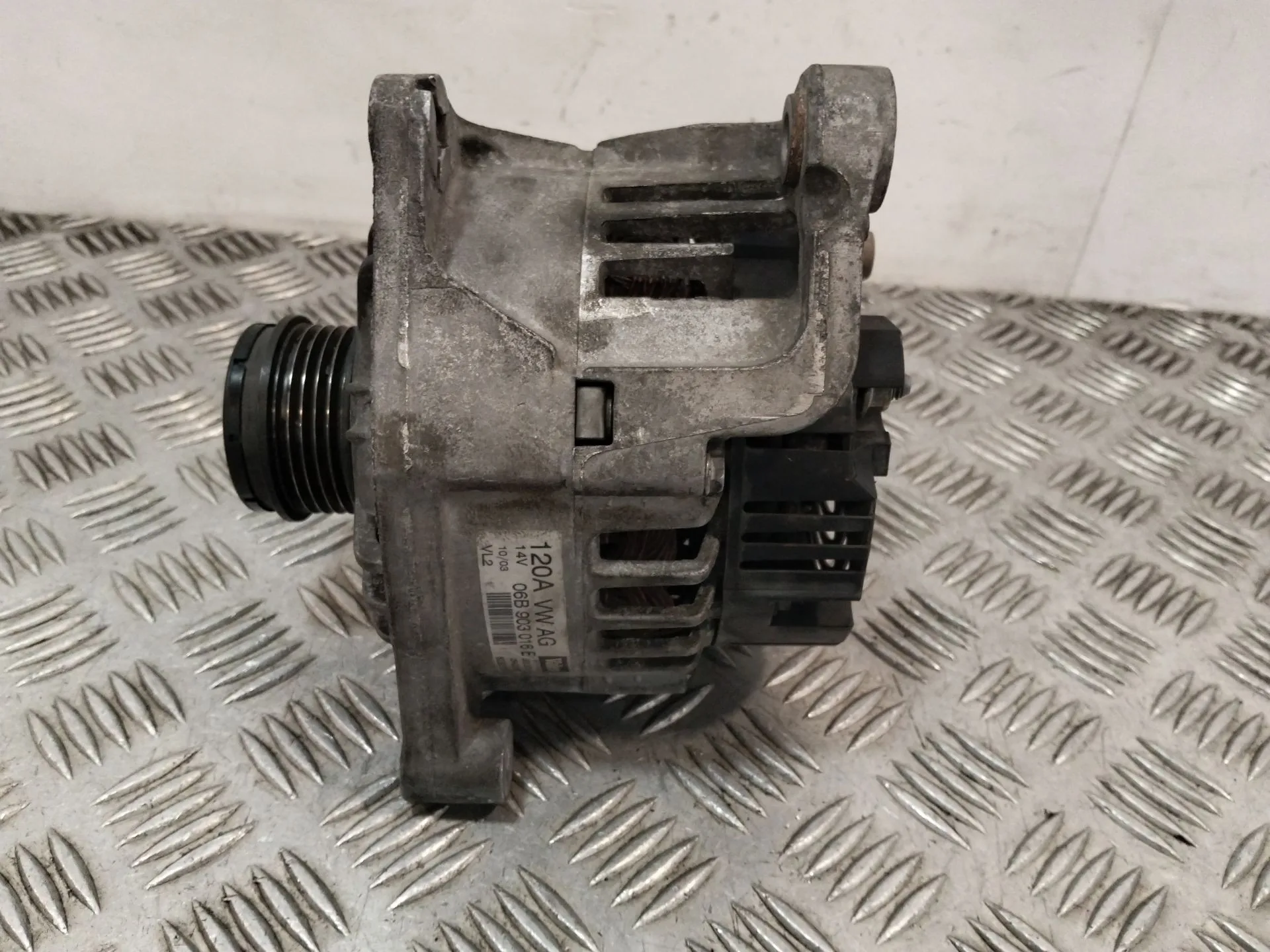 Alternador para Audi A6 C5 Avant (4B5, 4B6)