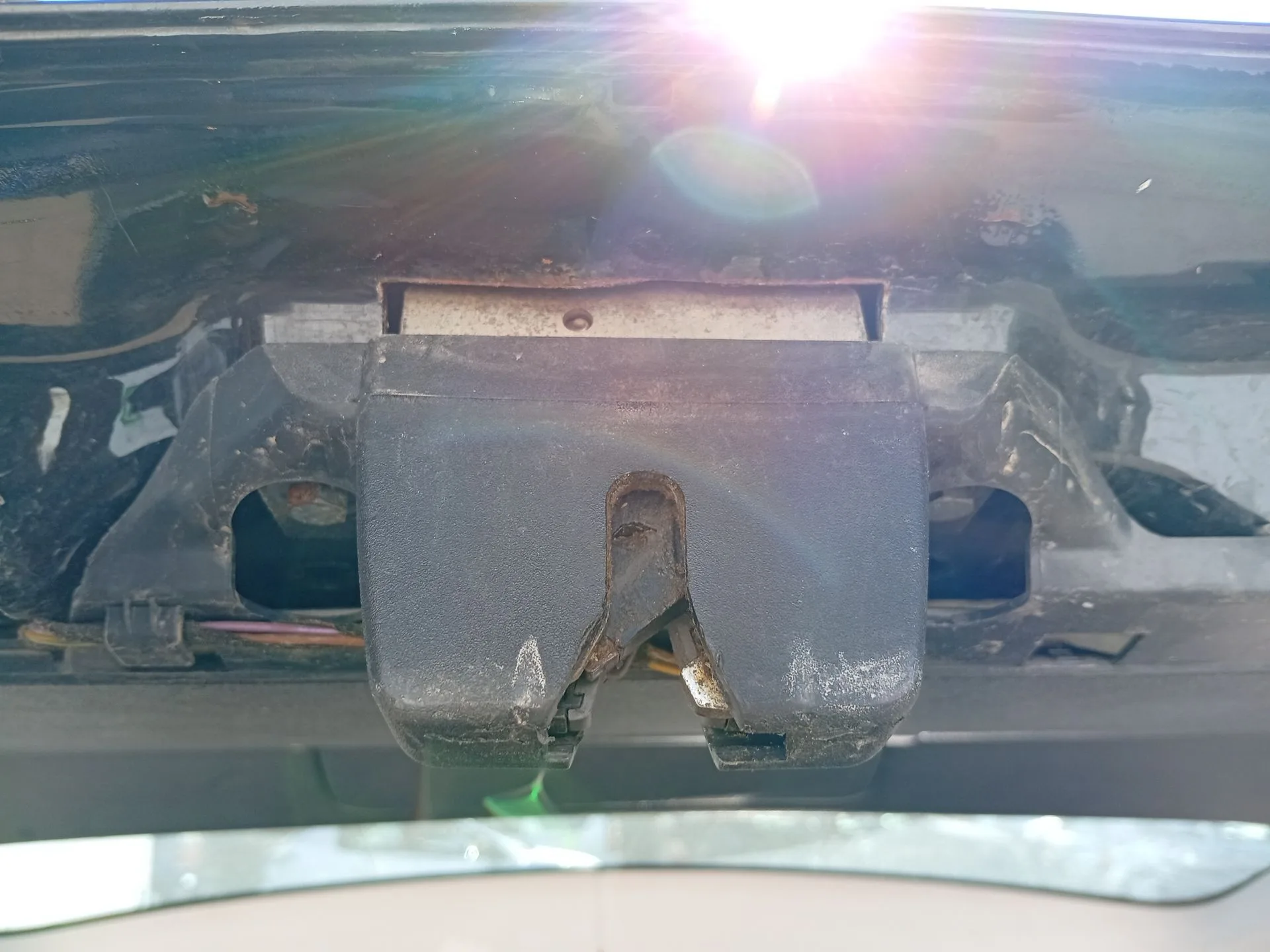 Cerradura Maletero / Porton para Mercedes-Benz Clase B Sports Tourer (W245)