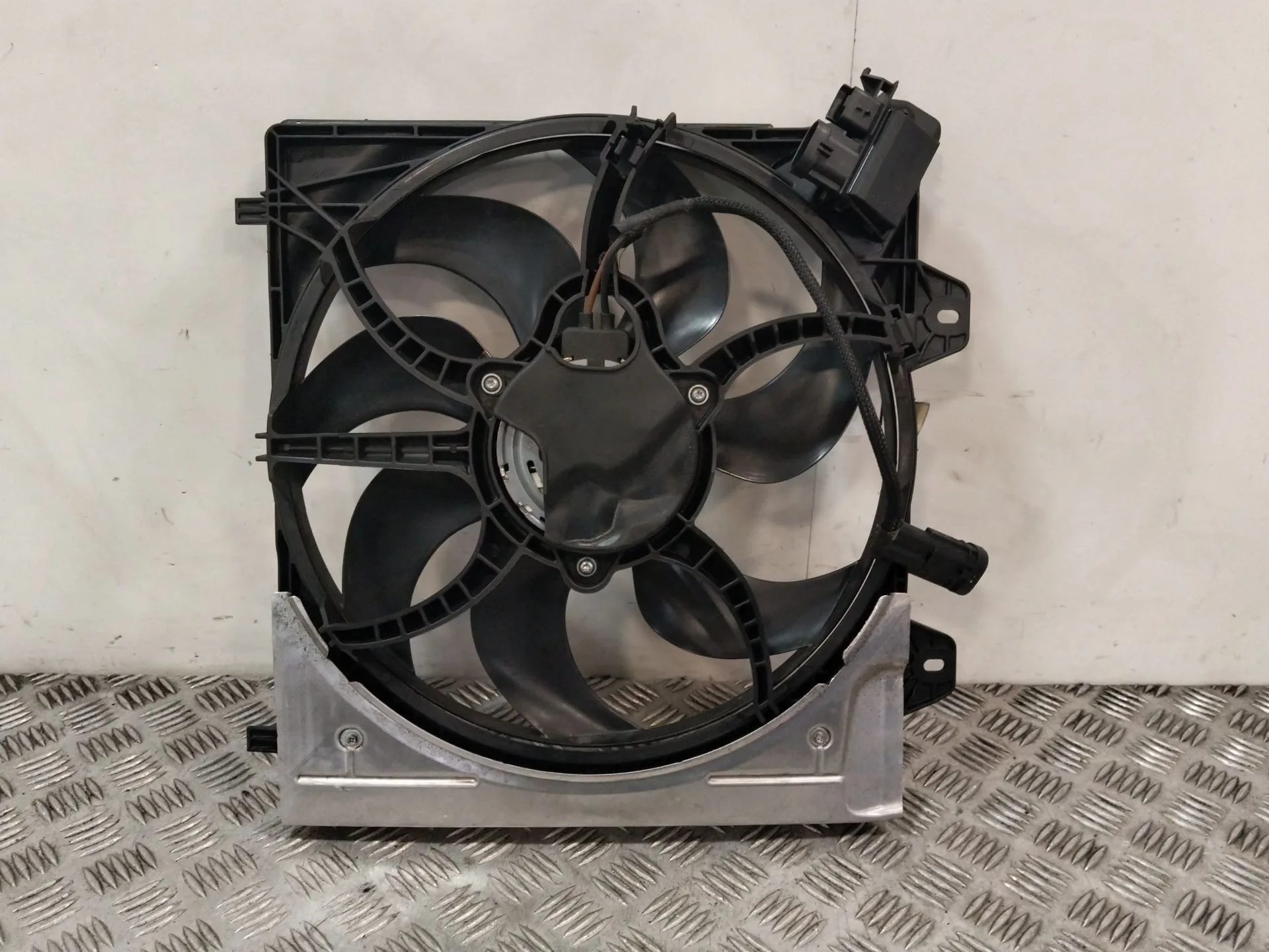 Electroventilador para Peugeot 208 Ii (Ub_, Up_, Uw_, Uj_)