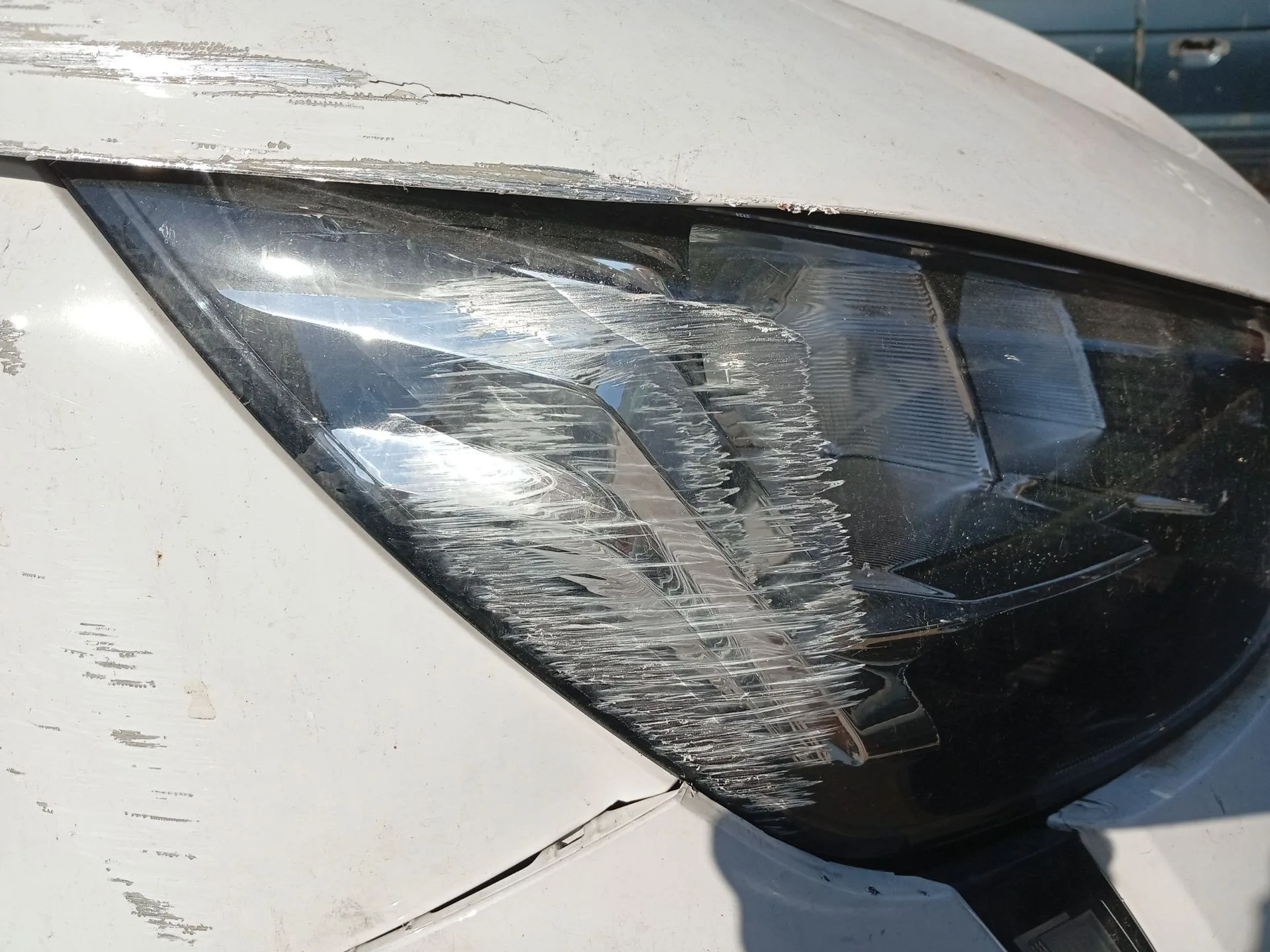 Faro Derecho para Peugeot 208 Ii (Ub_, Up_, Uw_, Uj_)