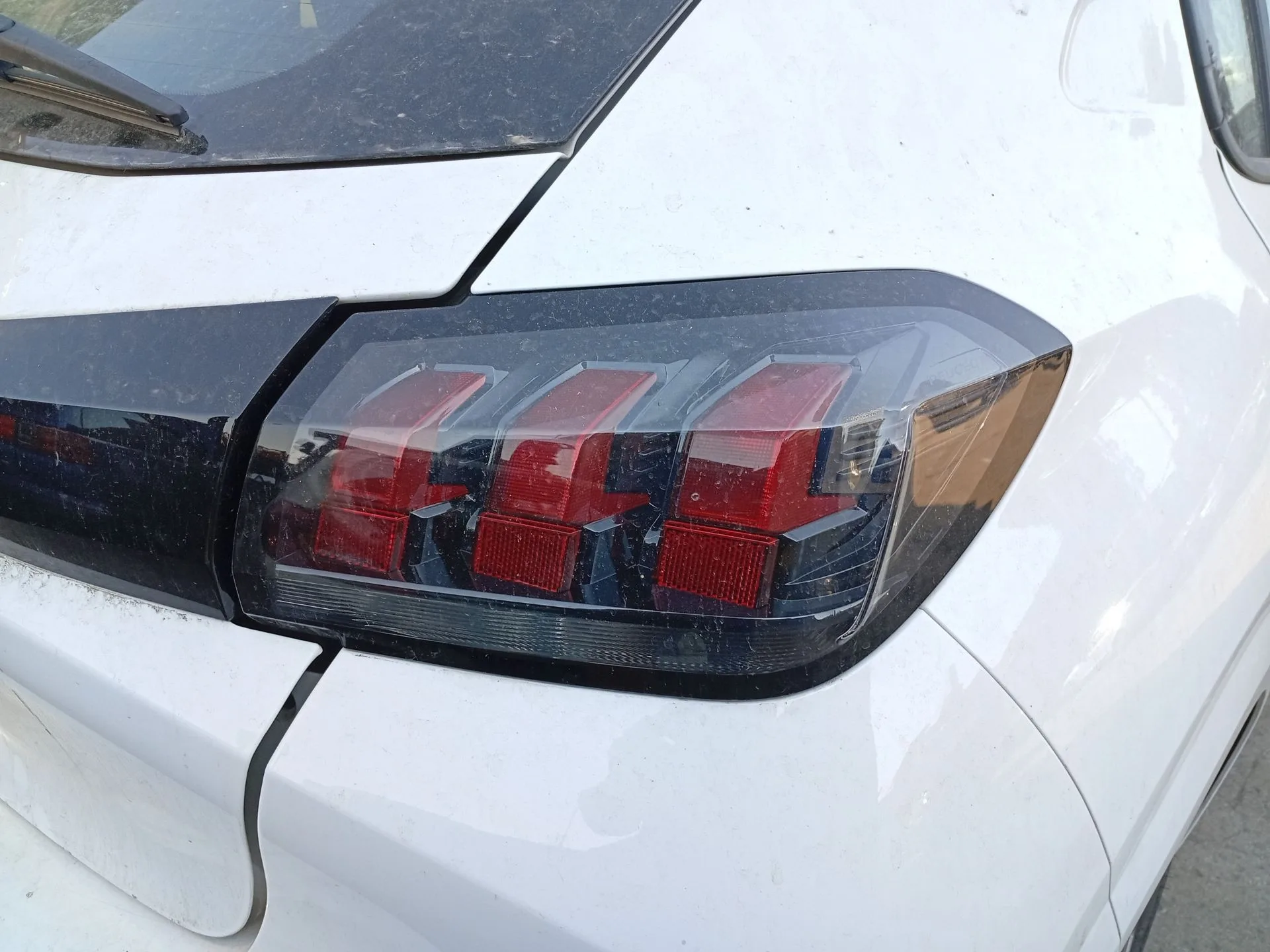 Piloto Trasero Derecho para Peugeot 208 Ii (Ub_, Up_, Uw_, Uj_)
