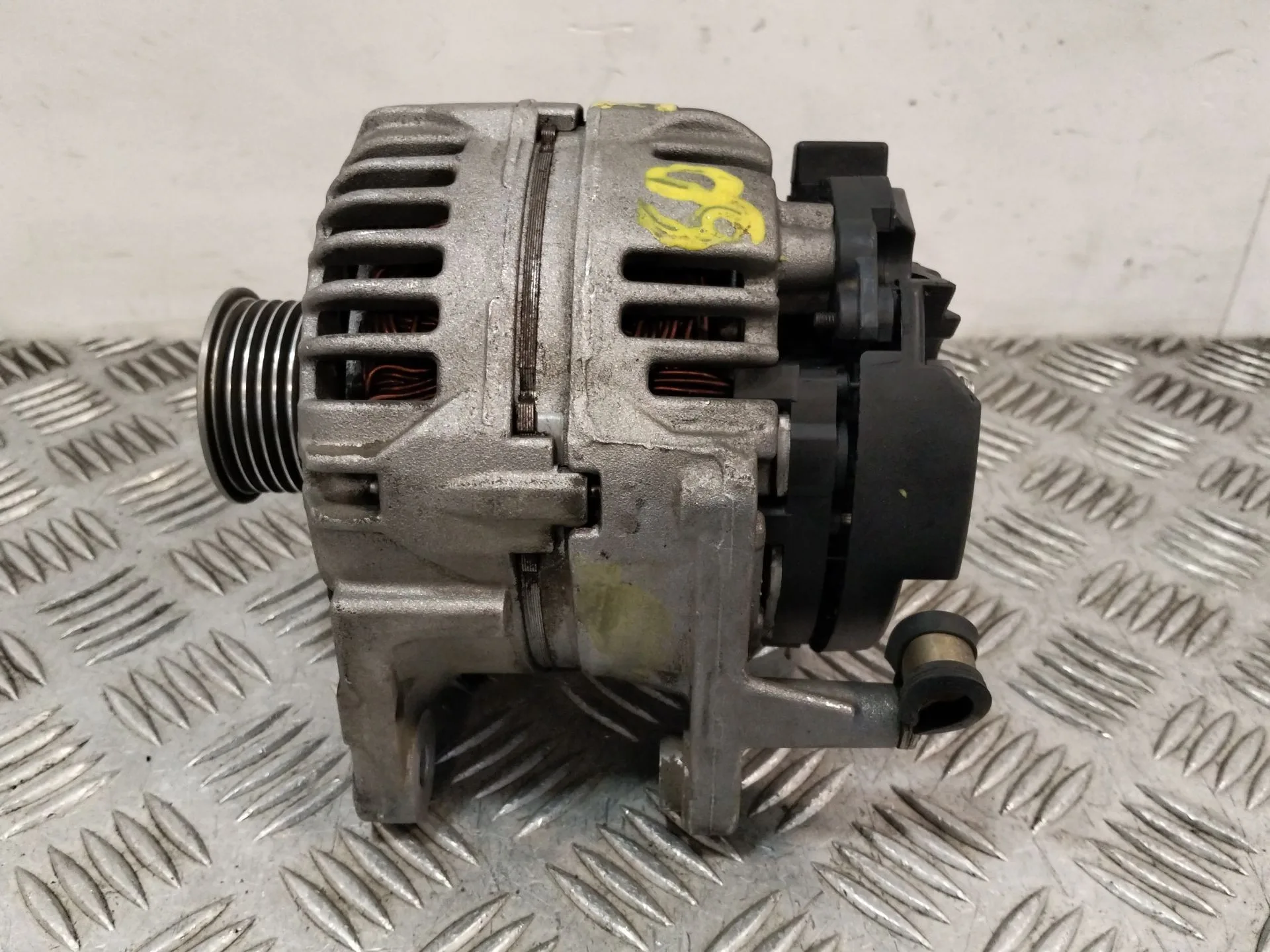 Alternador para Volkswagen Golf V (1K1)