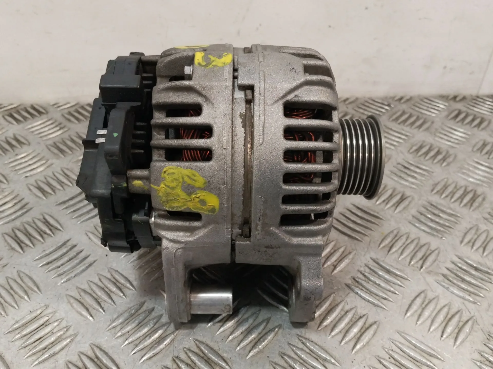Alternador para Volkswagen Golf V (1K1)